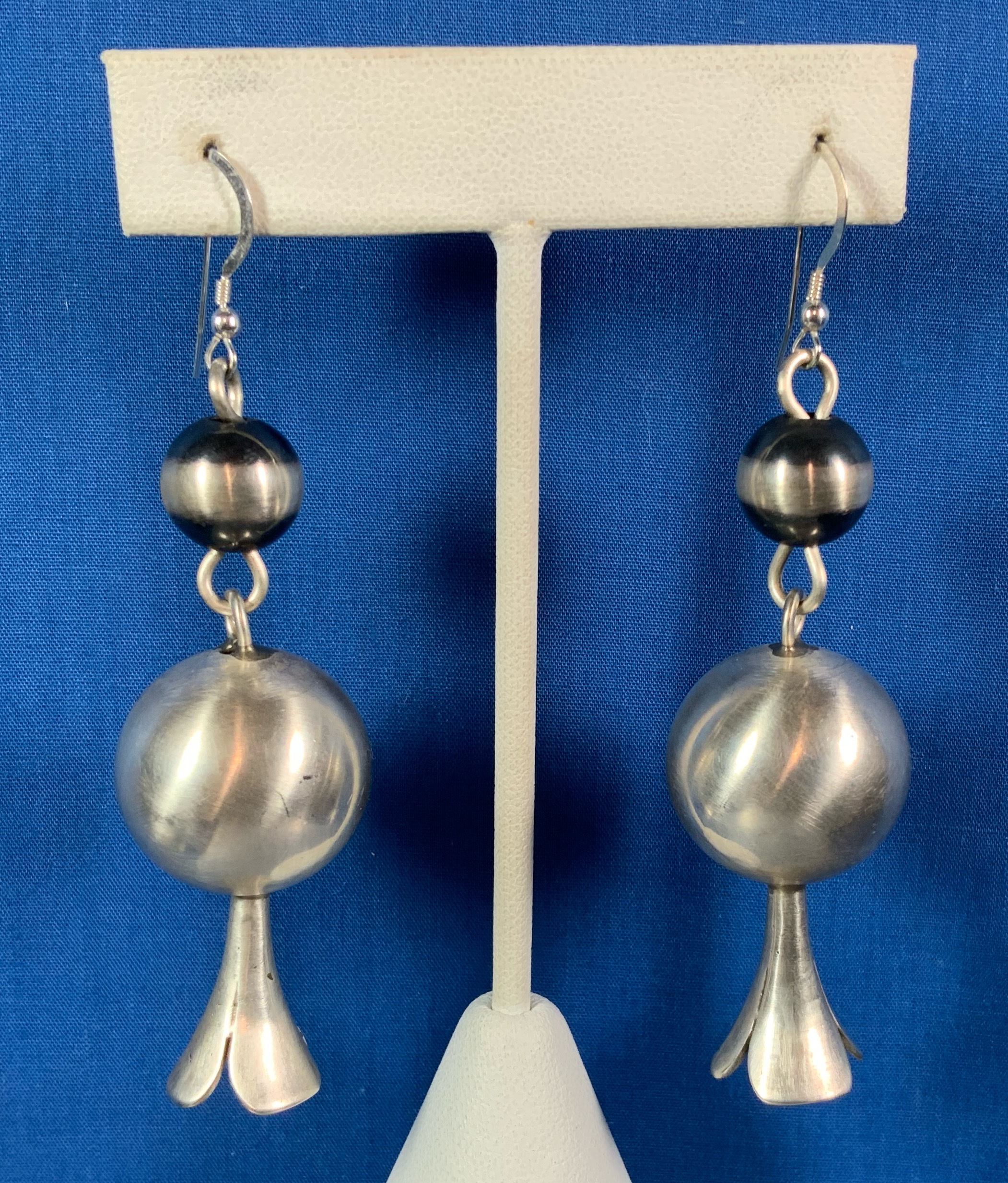 Navajo Pearls Blossom Earrings Hook 3 Inch