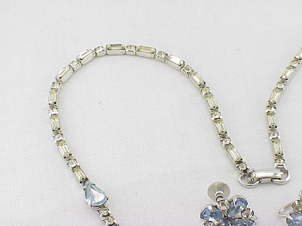 Vintage Blue And Clear Rhinestone Necklace Screwback Earrings Set