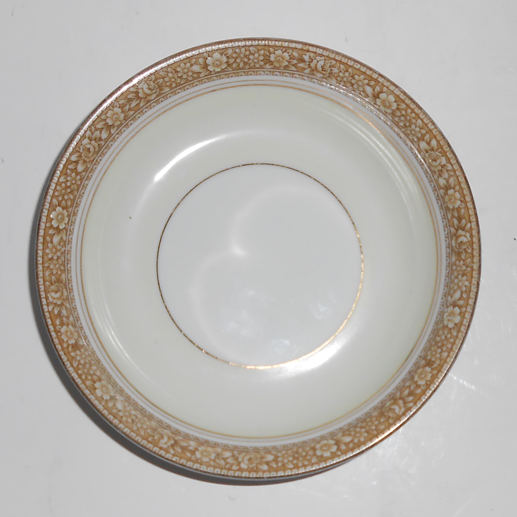 Noritake China Porcelain 673 Nerrisa Fruit Bowl w/Gold