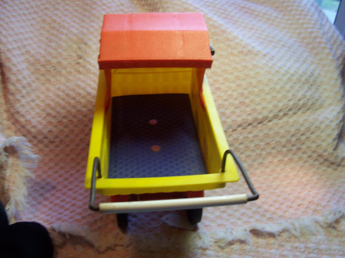 Reading Corp. of America Suzie Doll Carriage