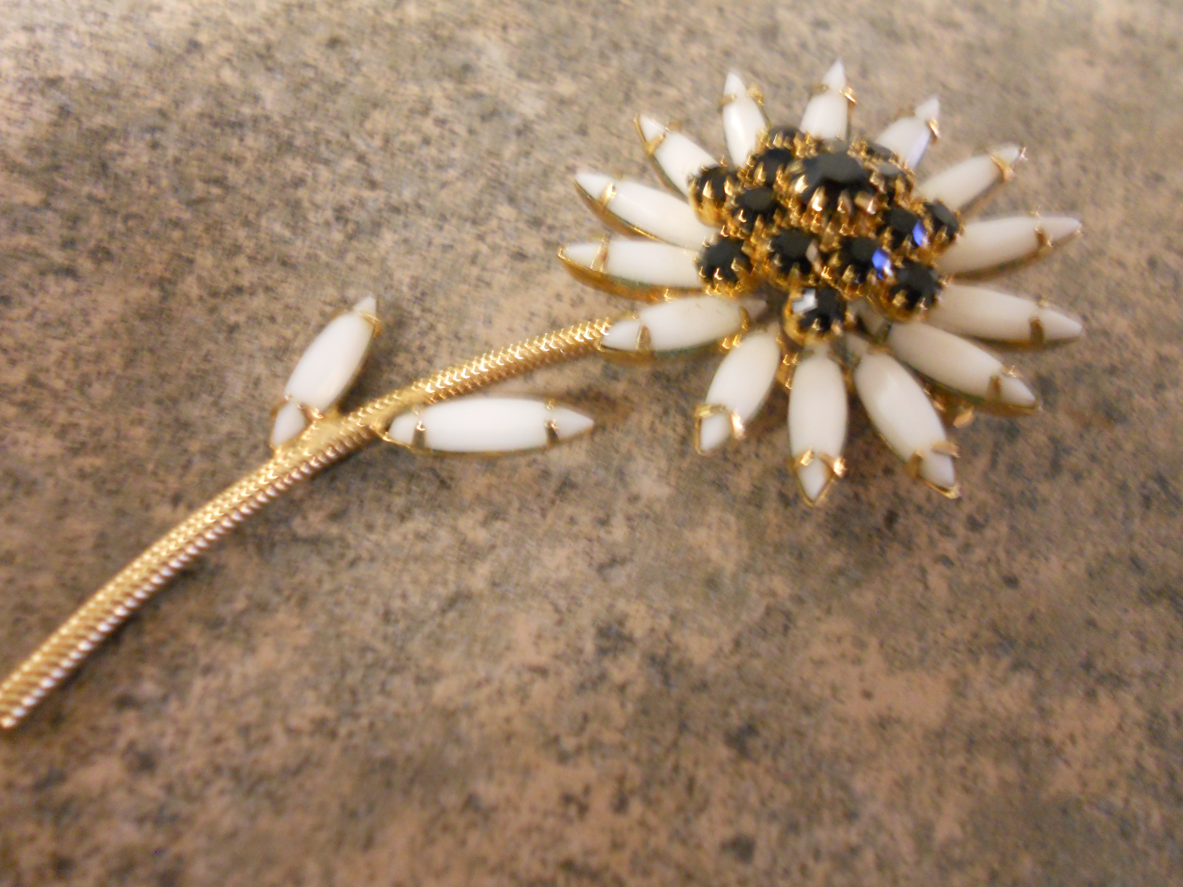 Daisy Flower Pin Red Rhinestones Milk Glass