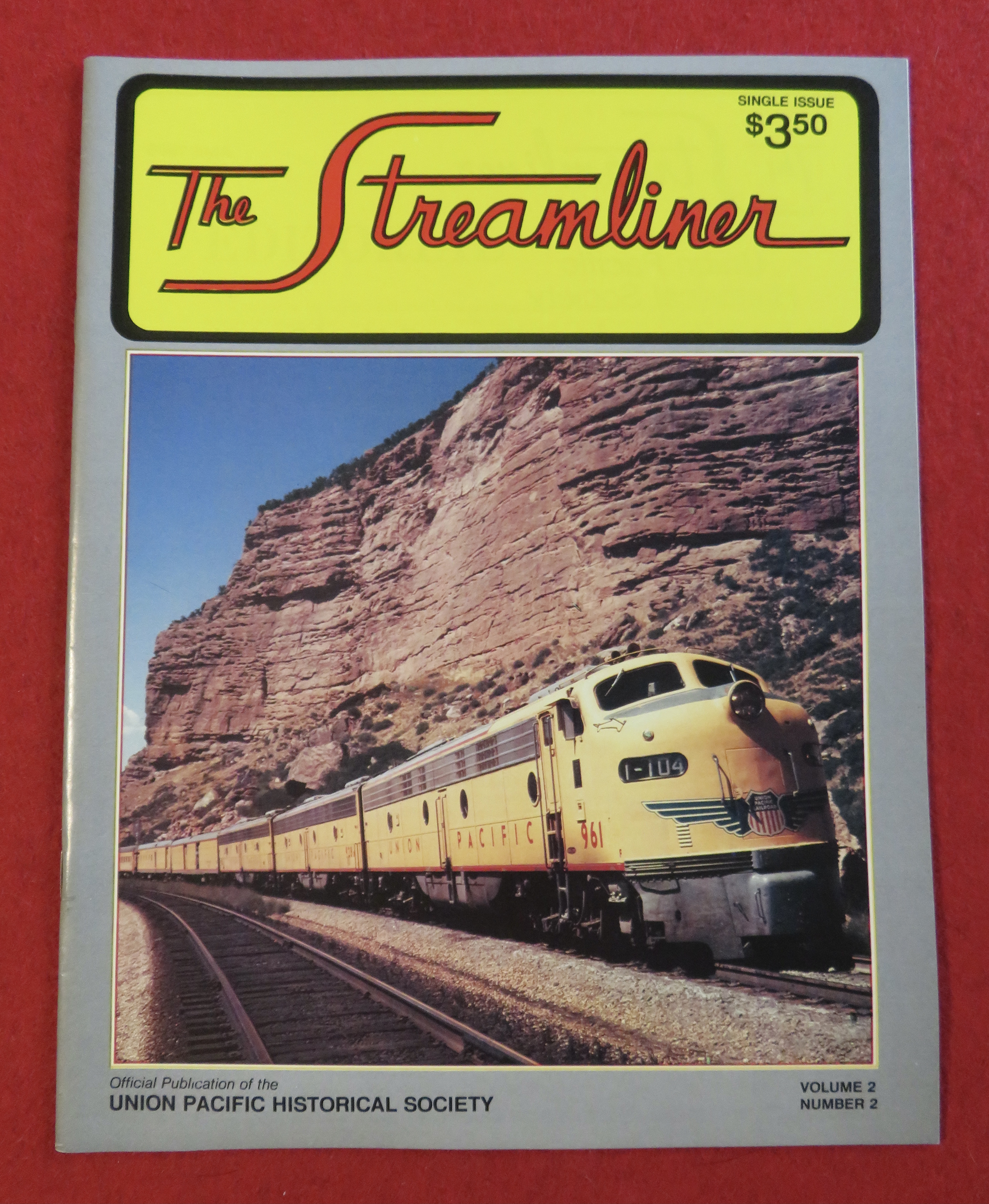The Streamliner Magazine April 1986