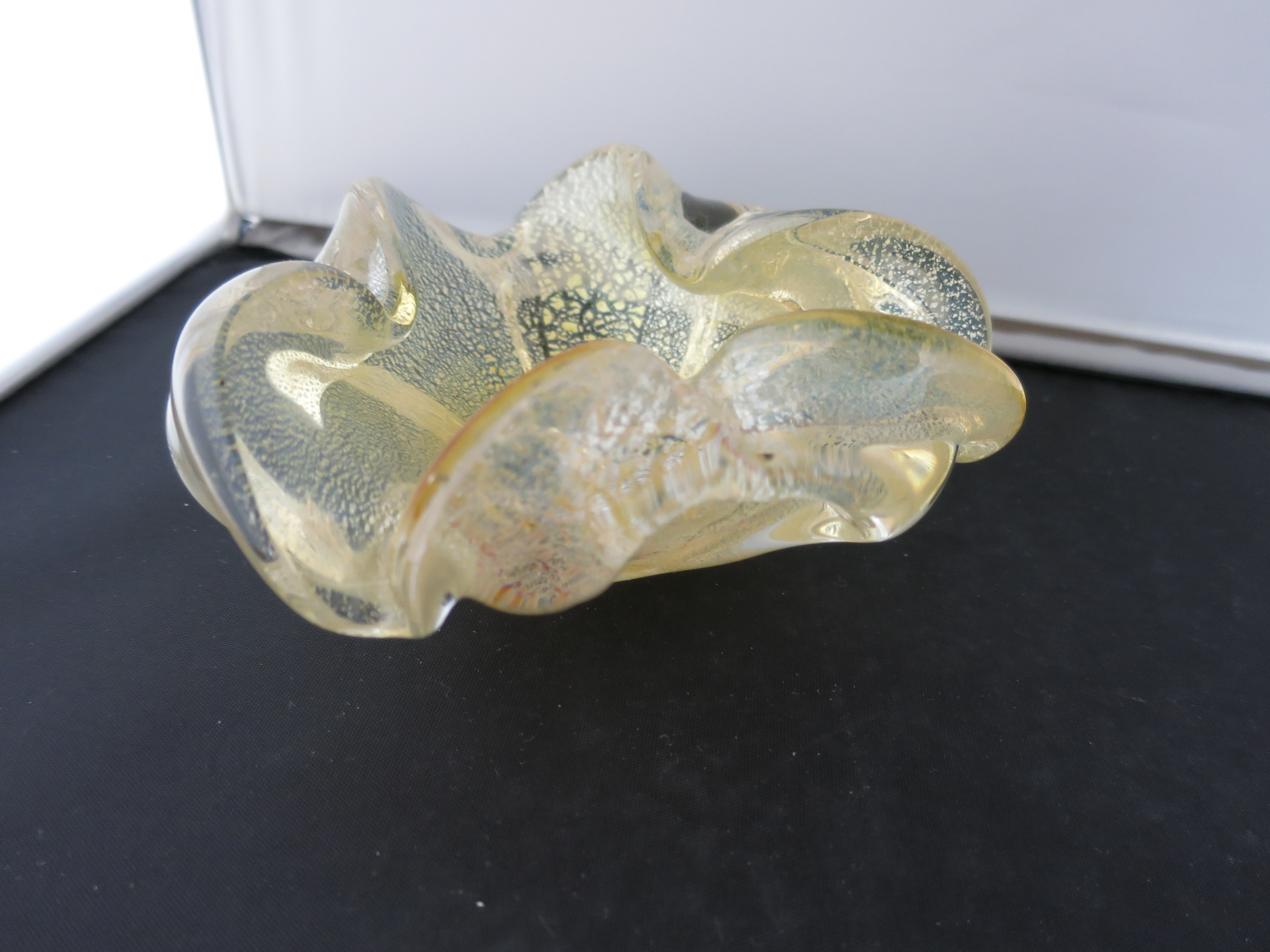 Murano Art Glass Venetian yellow gold fleck bowl ashtray dish