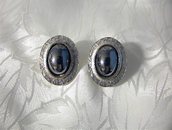Vintage Hematite SPHINX Clip Earrings