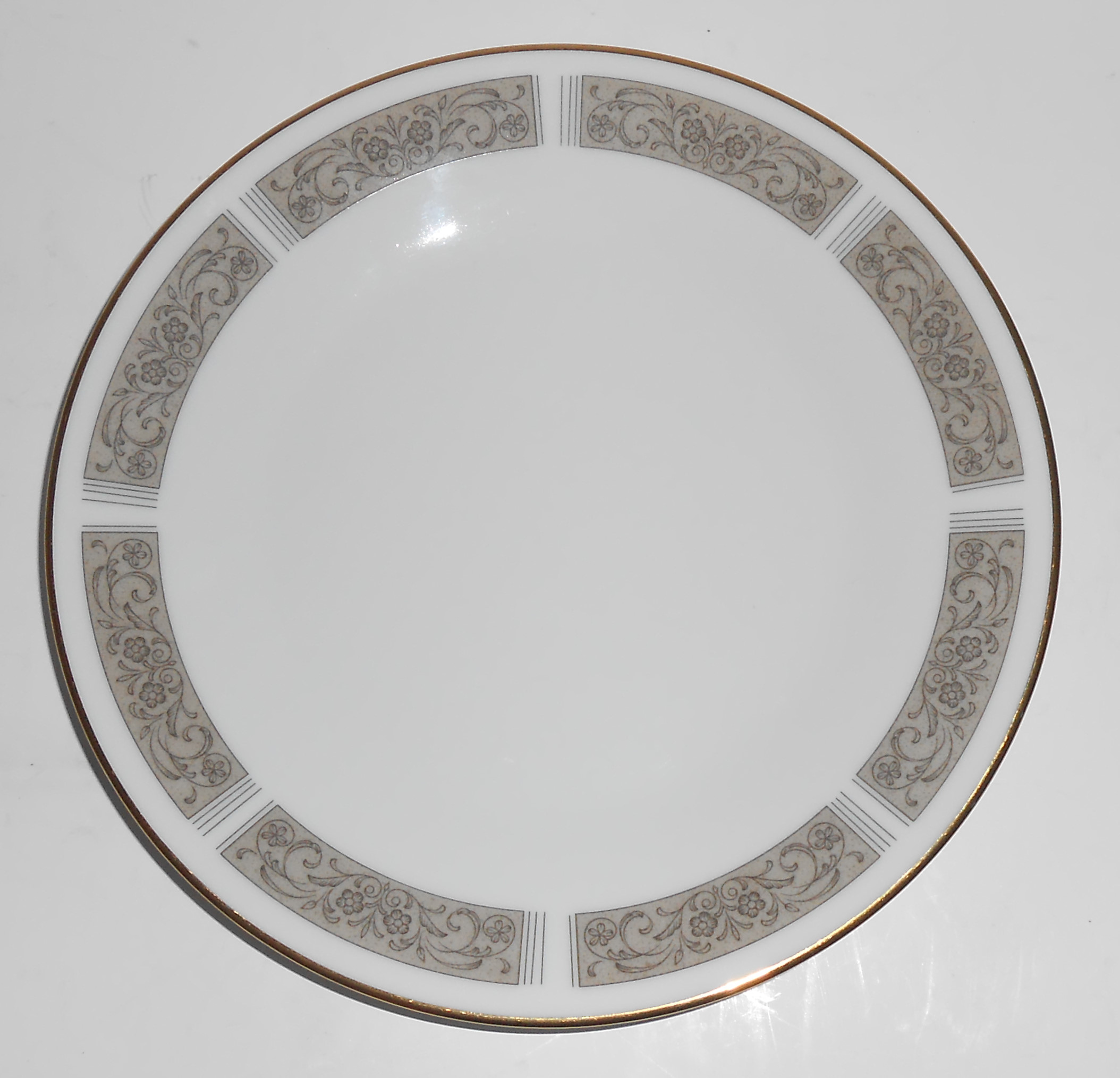 Noritake China Porcelain Justine Floral Dessert Plate