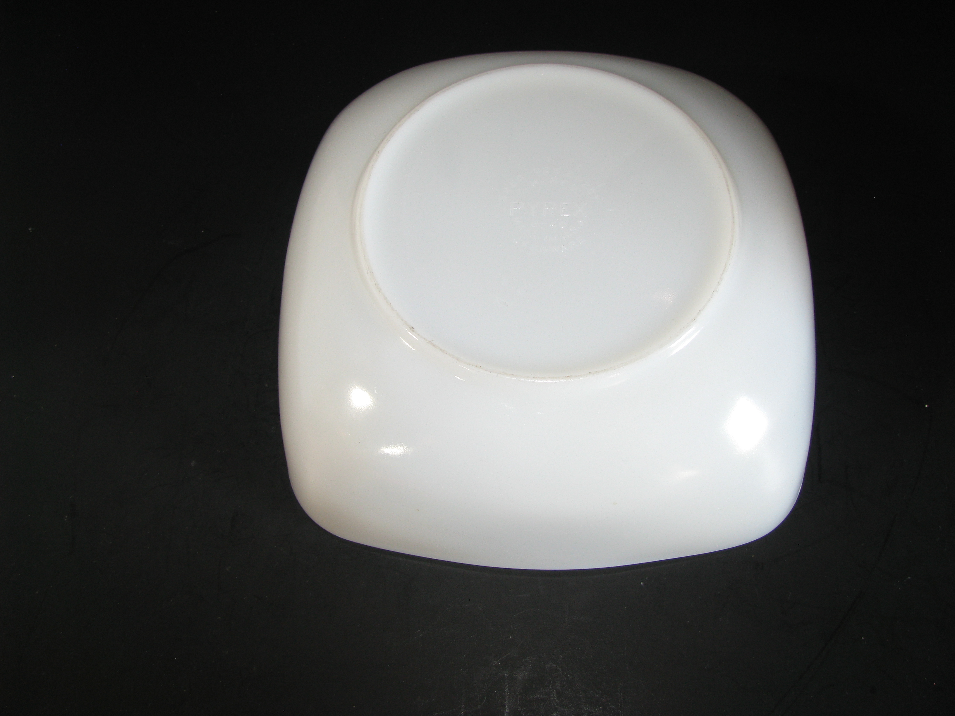 Vintage Pyrex 1950s White Hostess Dish 025 dish