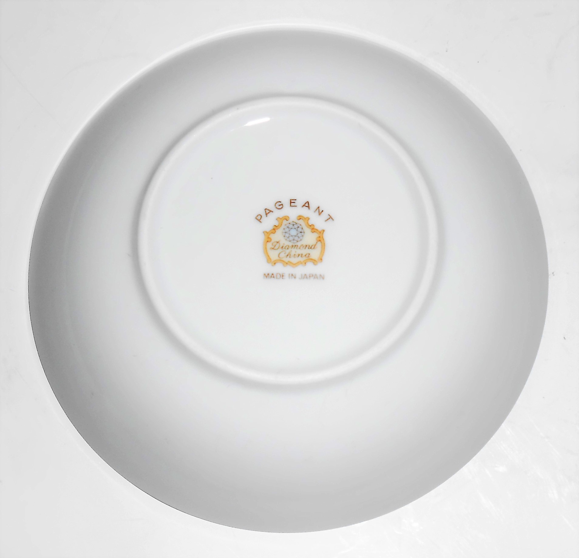 Diamond Porcelain China Japan Pageant Roses Fruit Bowl