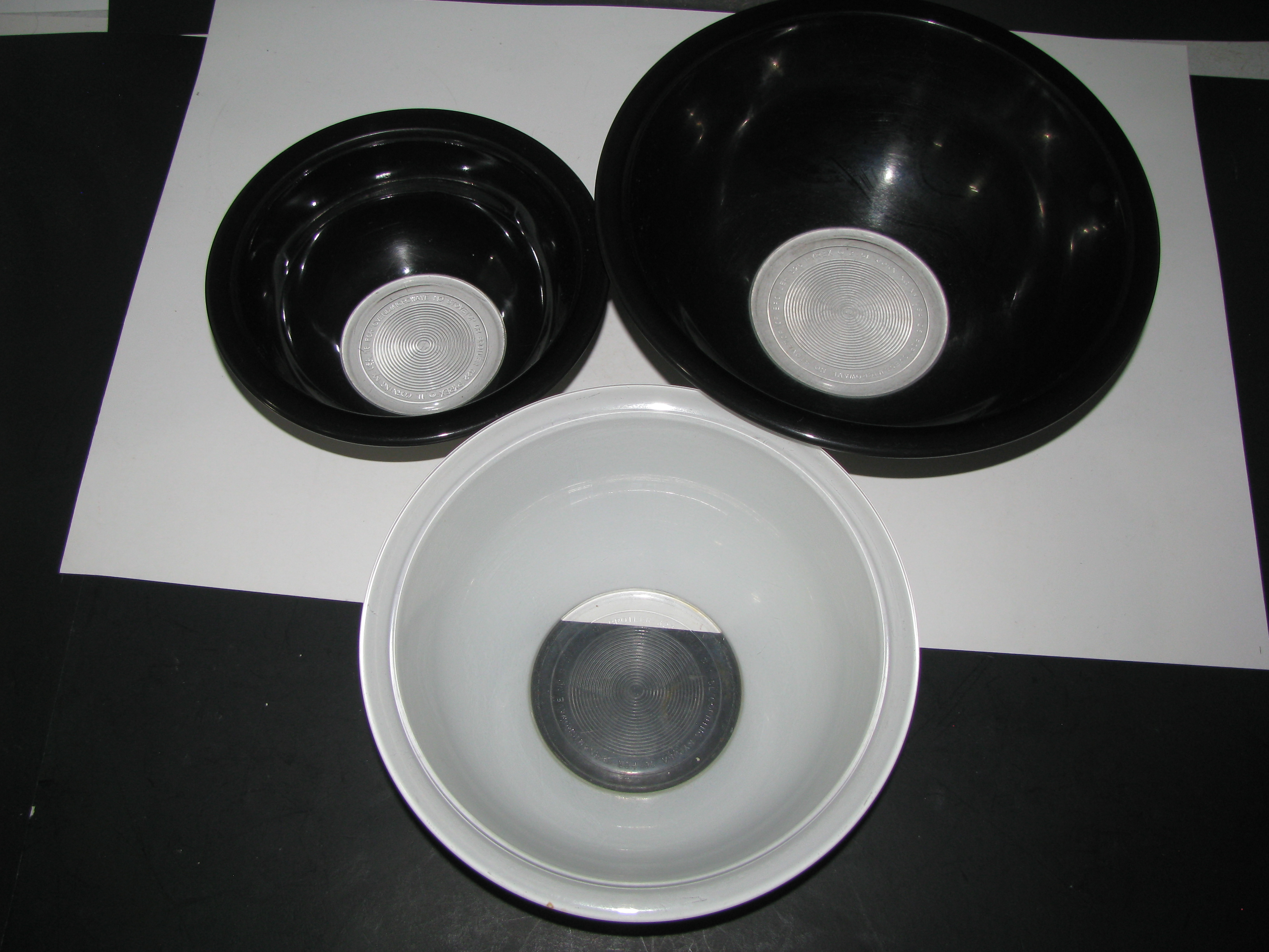 Vintage Pyrex Black and White Nesting Bowl Set