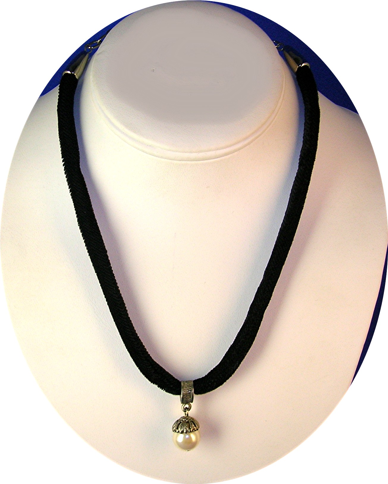 Black Velvet Faux Pearl Silvertone Necklace
