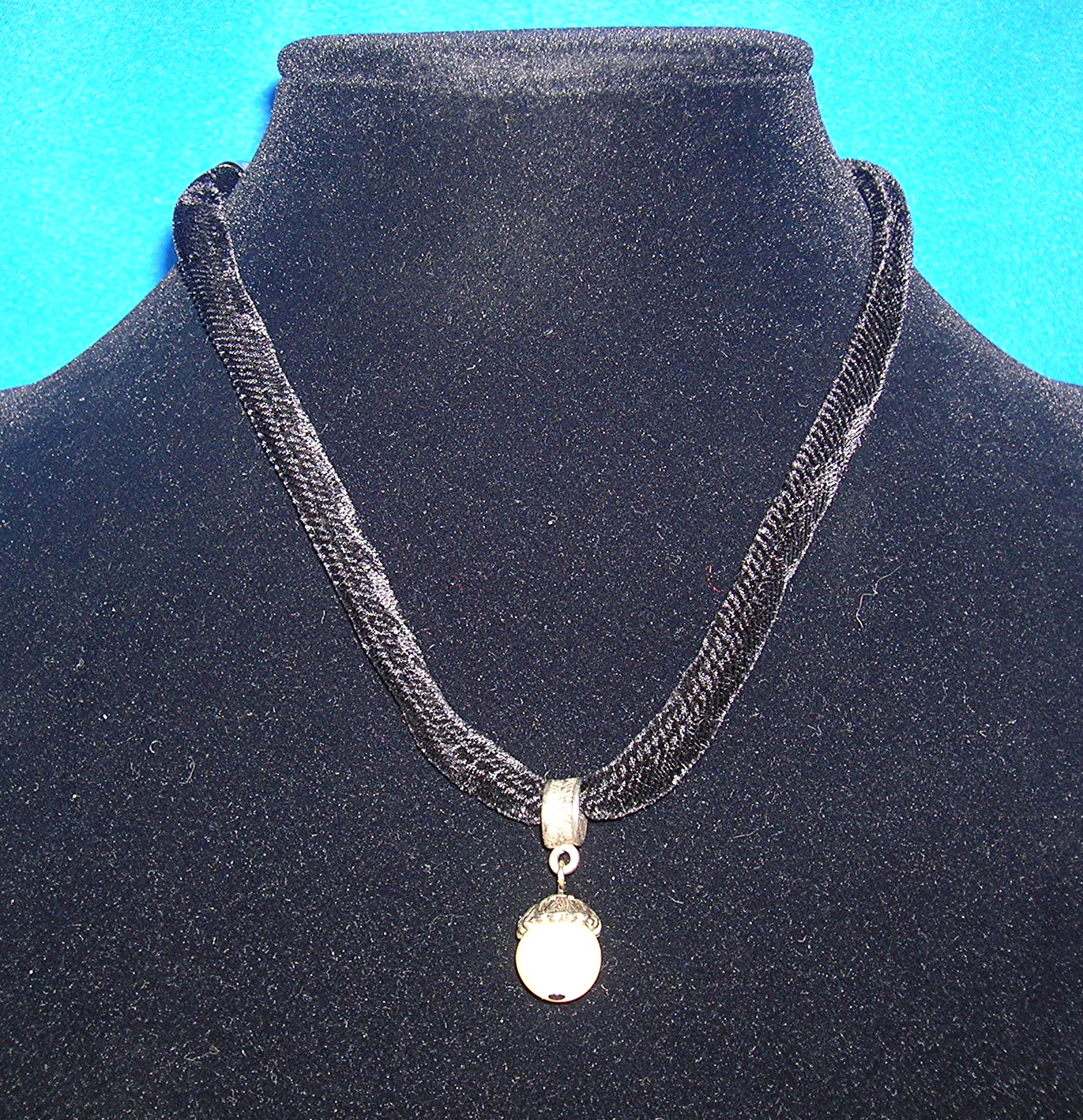 Black Velvet  Faux Pearl Silvertone Necklace
