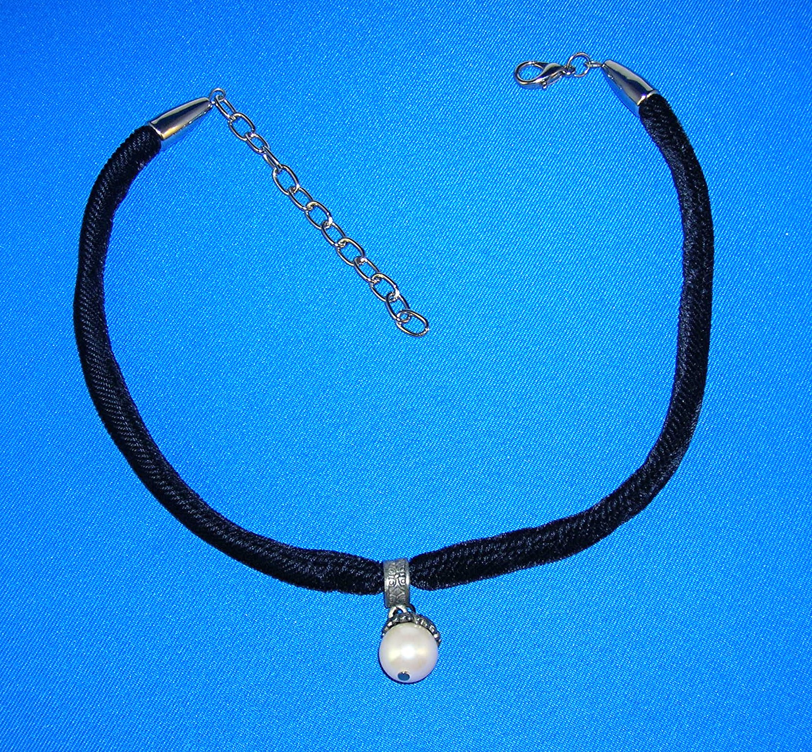 Black Velvet  Faux Pearl Silvertone Necklace