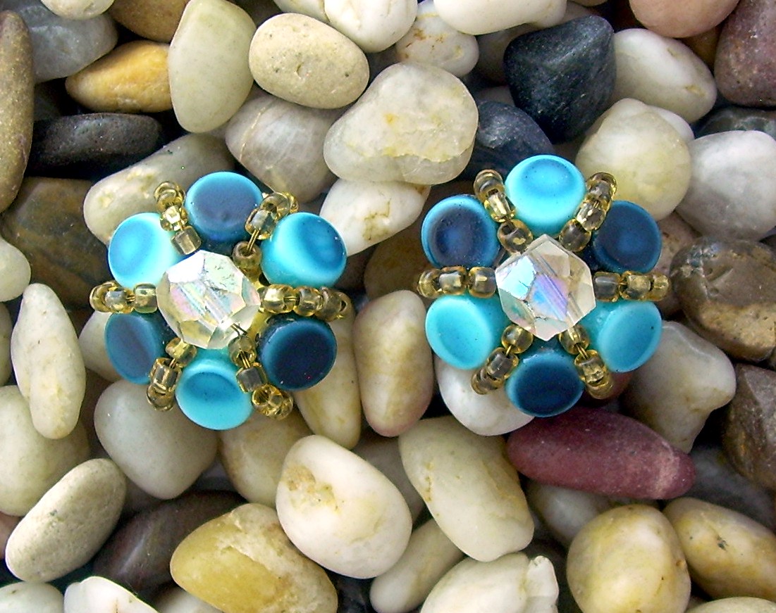 Blue Glass Goldtone Set Clip Earrings JAPAN