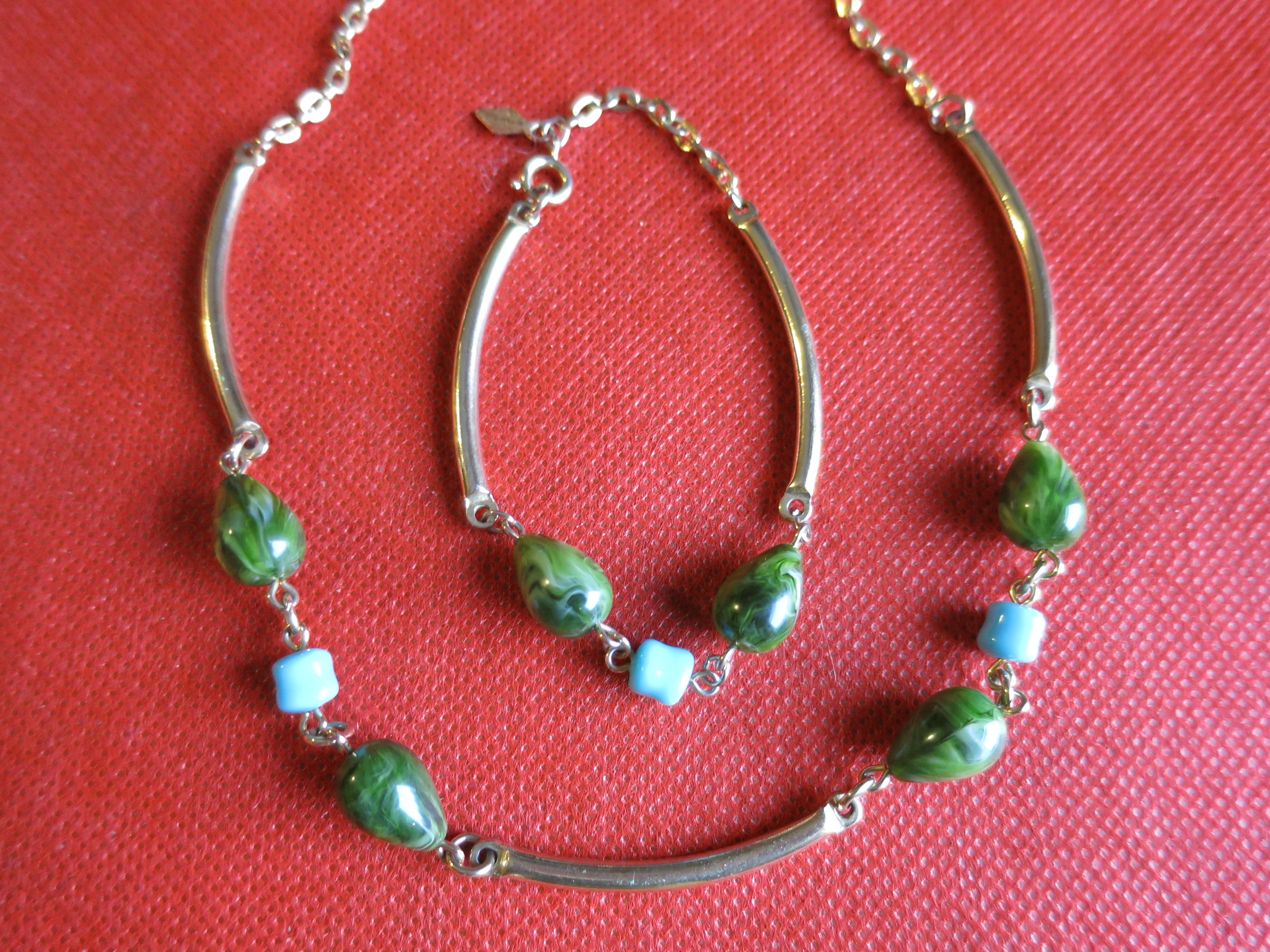 Sarah Coventry Necklace and Bracelet Set Jade Turquoise