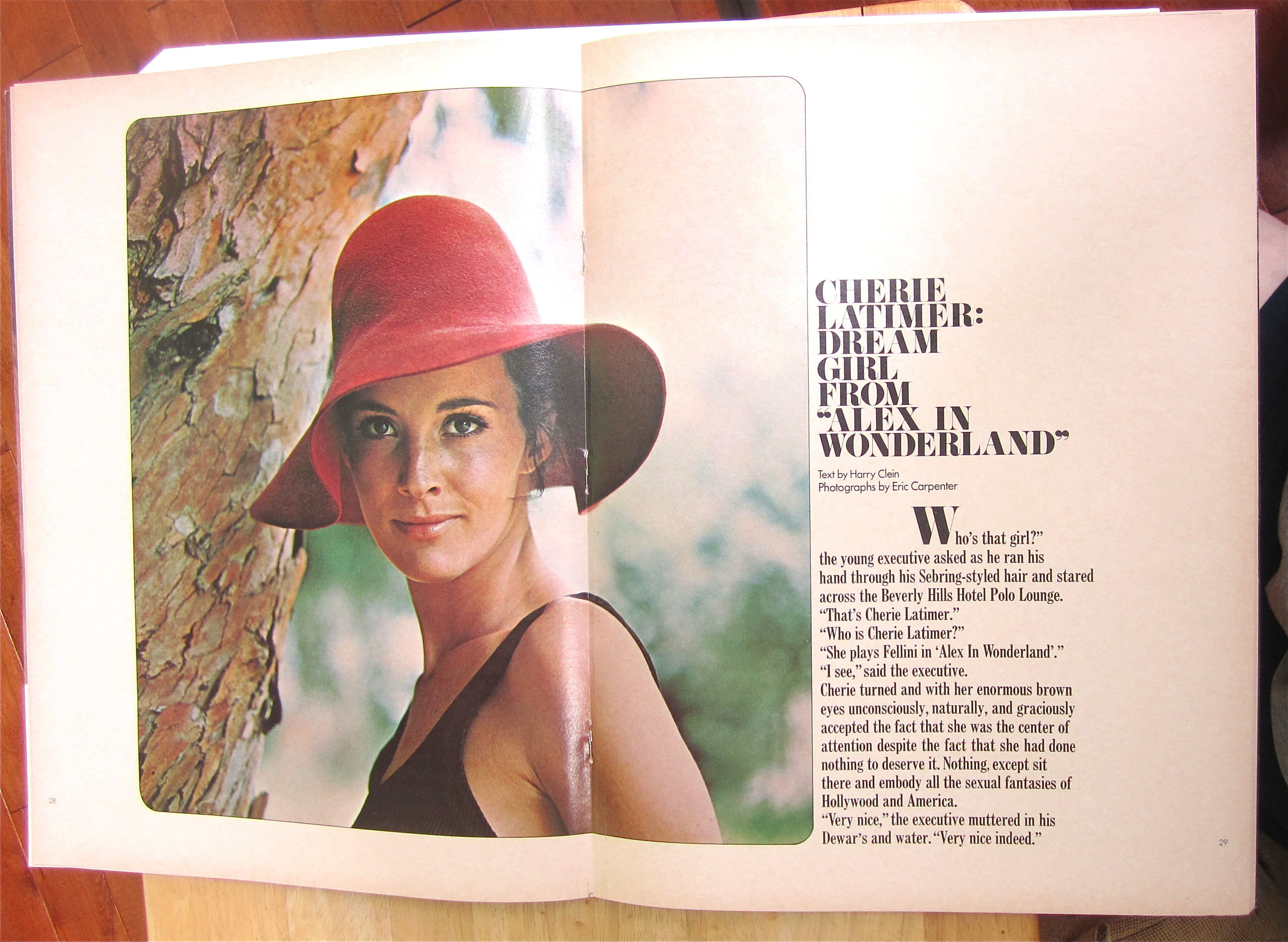 Show Magazine September 3, 1970 Jackie Harassed