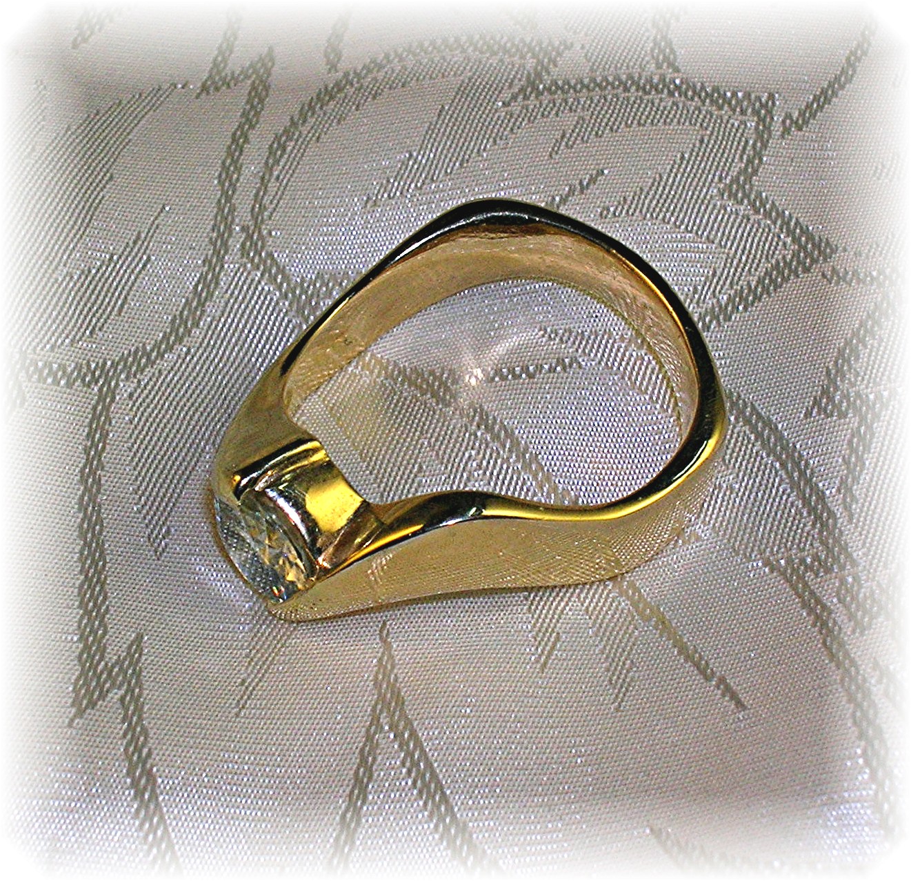 14K Gold and 1 ct Moissanite Ring