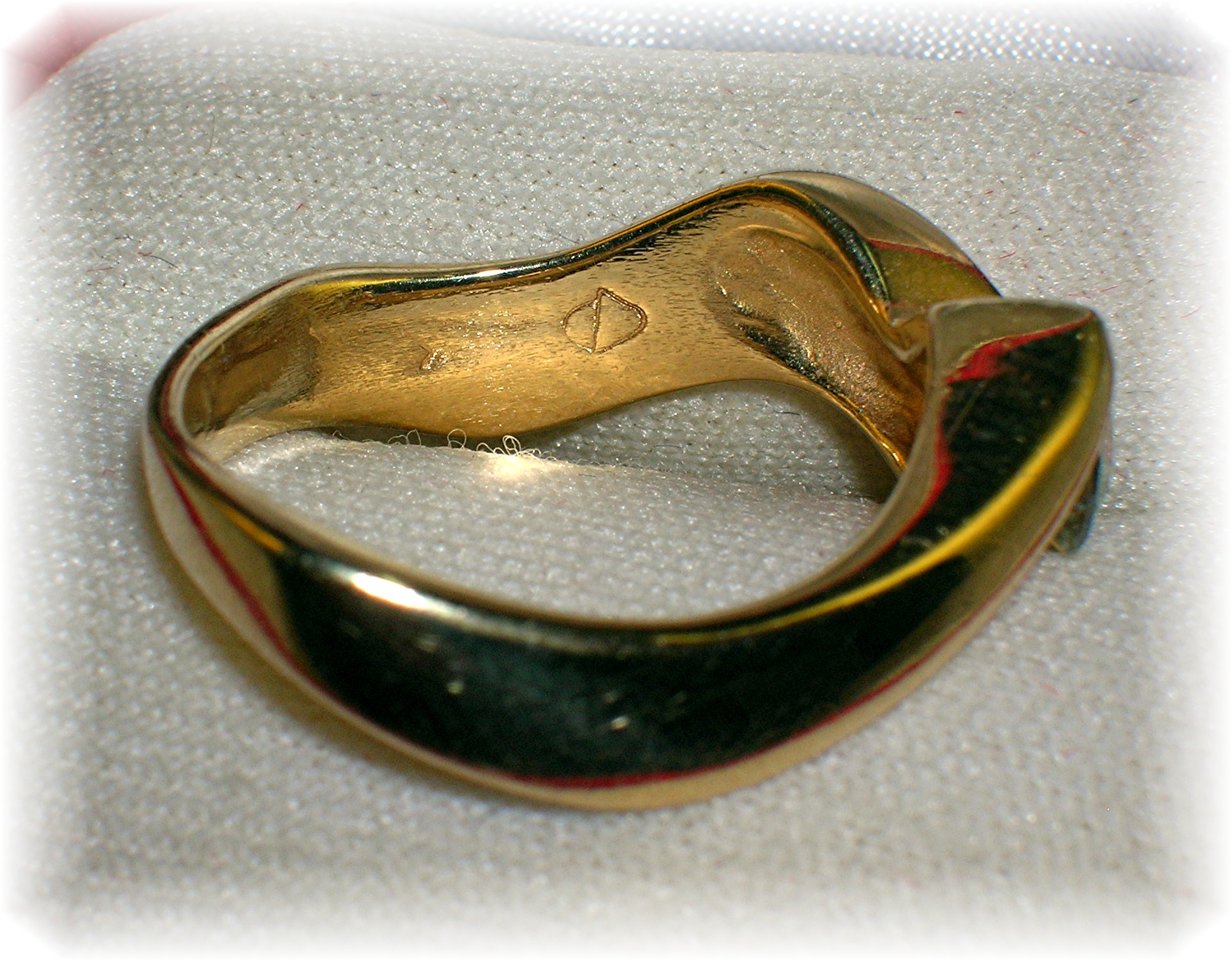 14K Gold and 1 ct Moissanite Ring