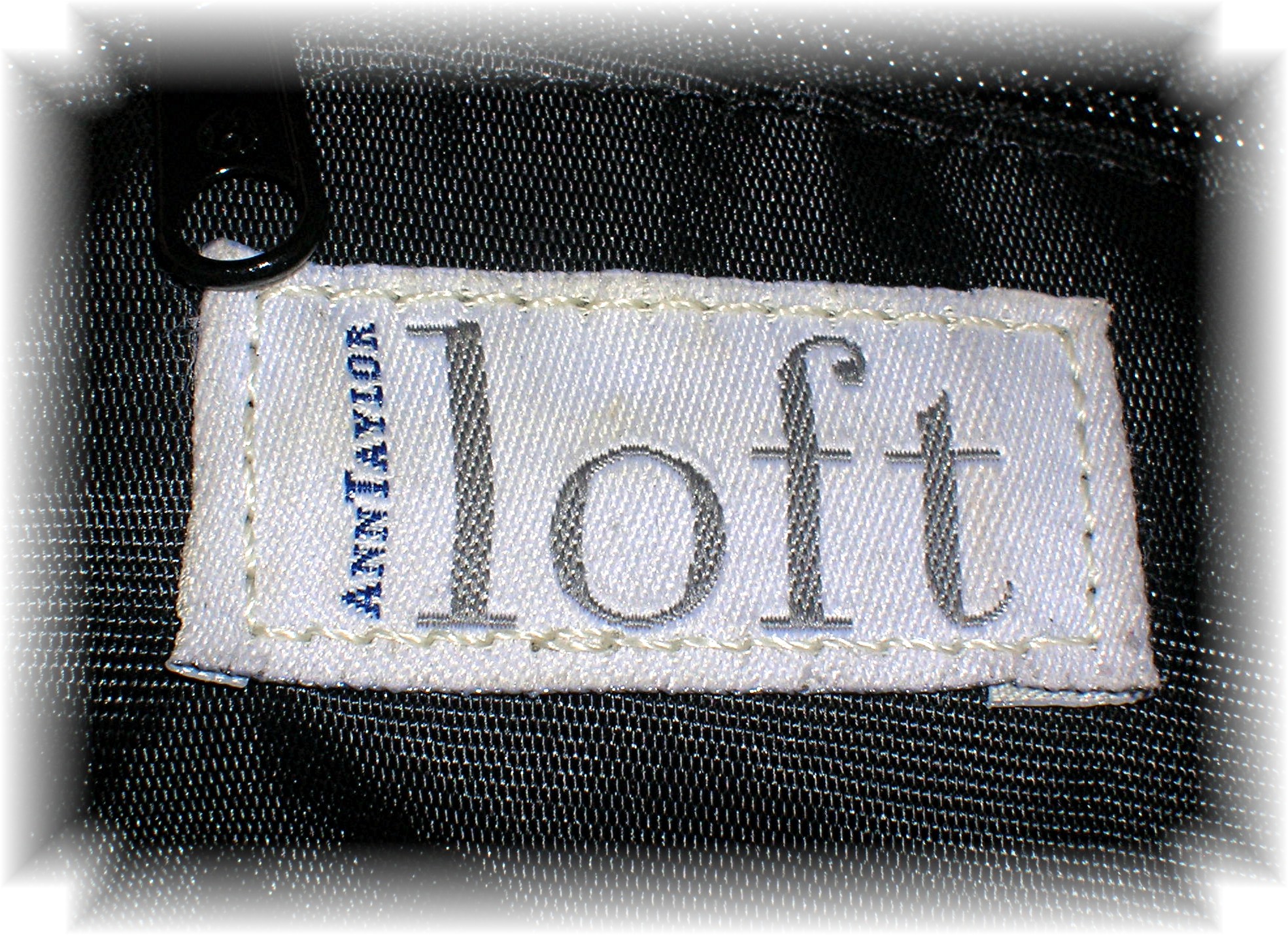Anne Taylor Loft Leather Tote  Purse Black ..........