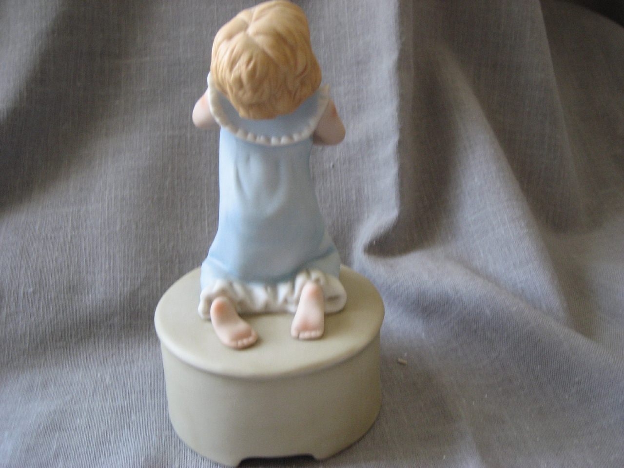 Praying Girl Music Box