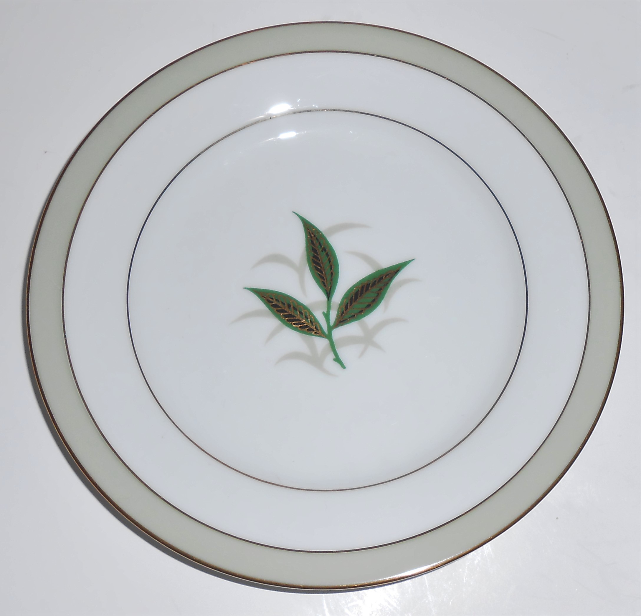 Noritake Porcelain China Greenbay W/Gold Bread Plate
