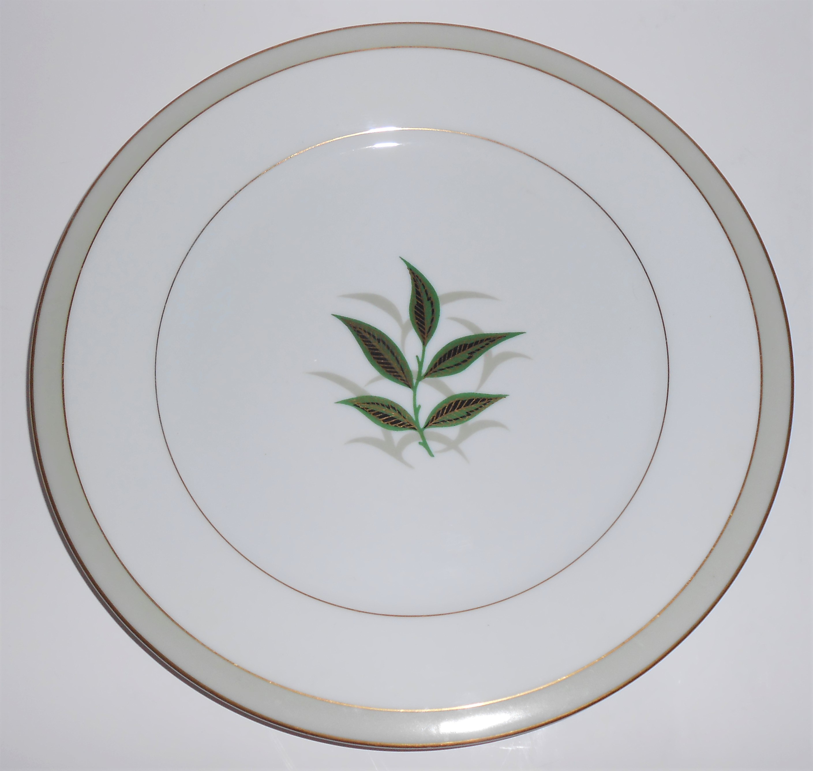 Noritake Porcelain China Greenbay W/Gold Dinner Plate