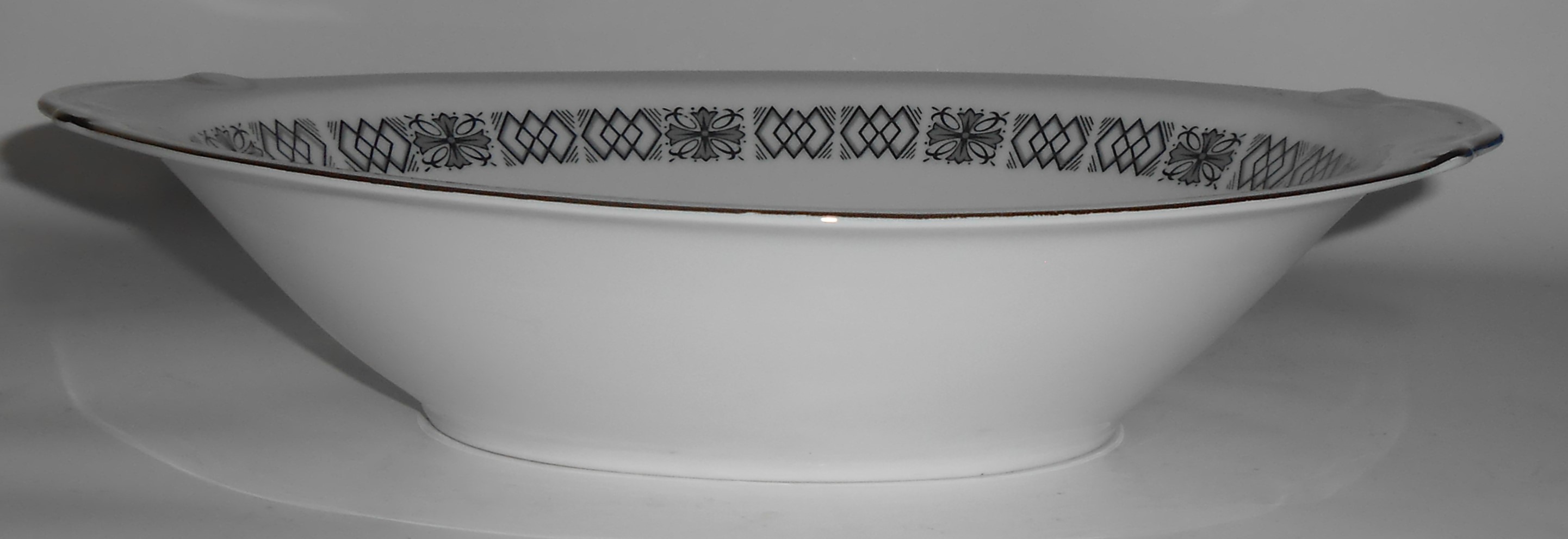 Seyei Fine China Japan Porcelain Black Geometric Veg