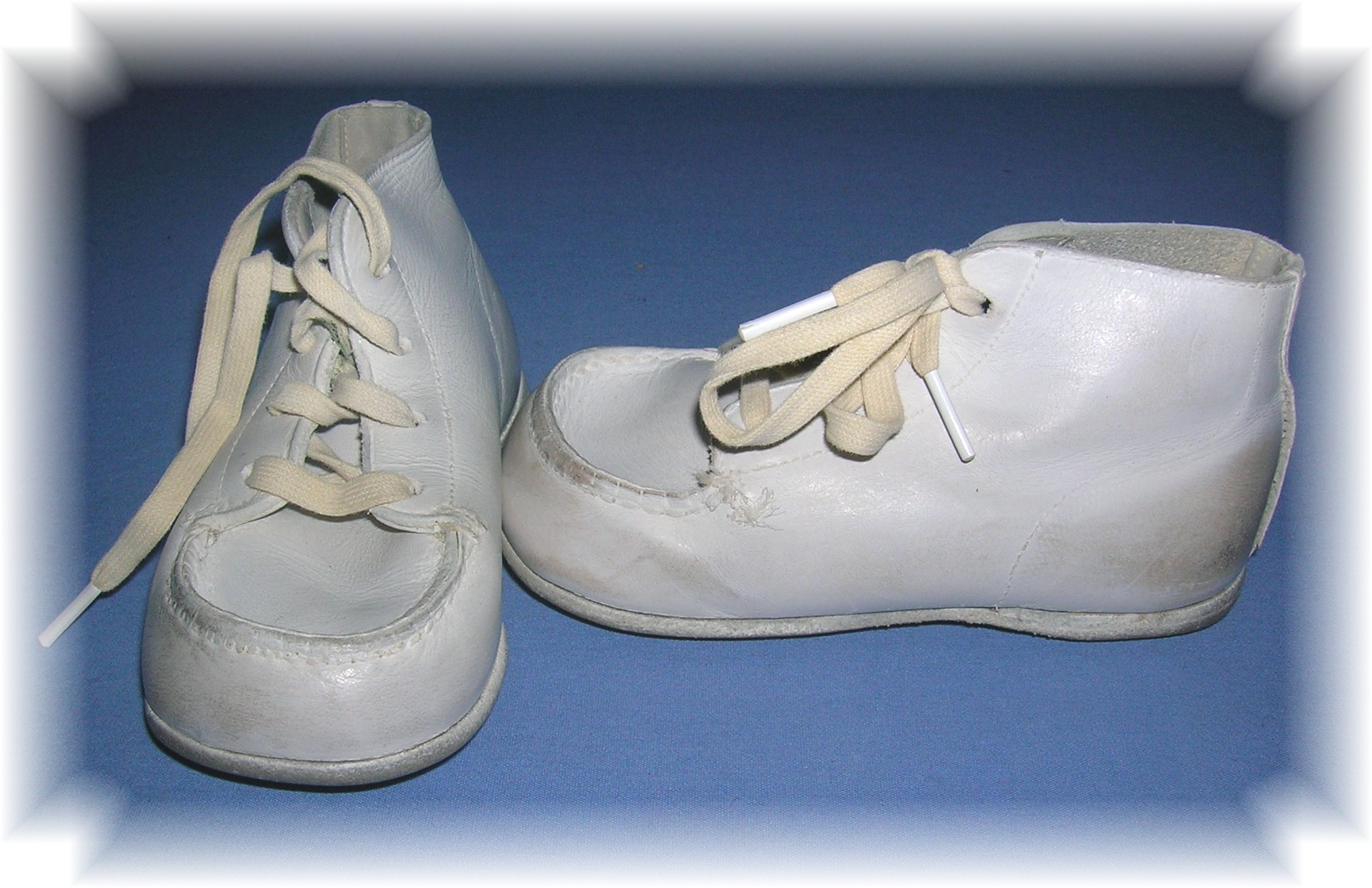 Baby Shoes Mrs Day By Ideal  In Original Box