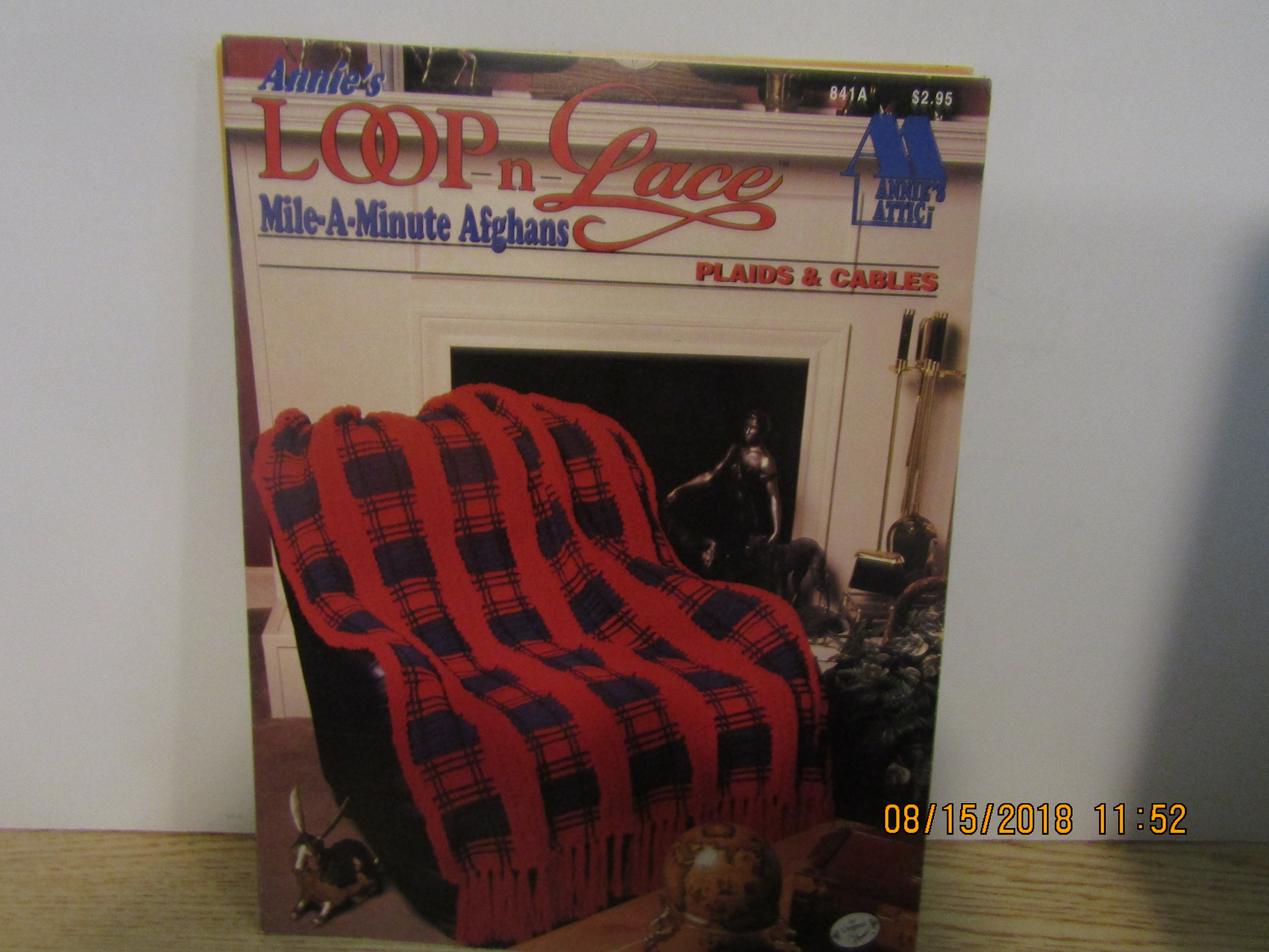 Annie's Loop-n-Lace Afghans Plaids & Cables #841