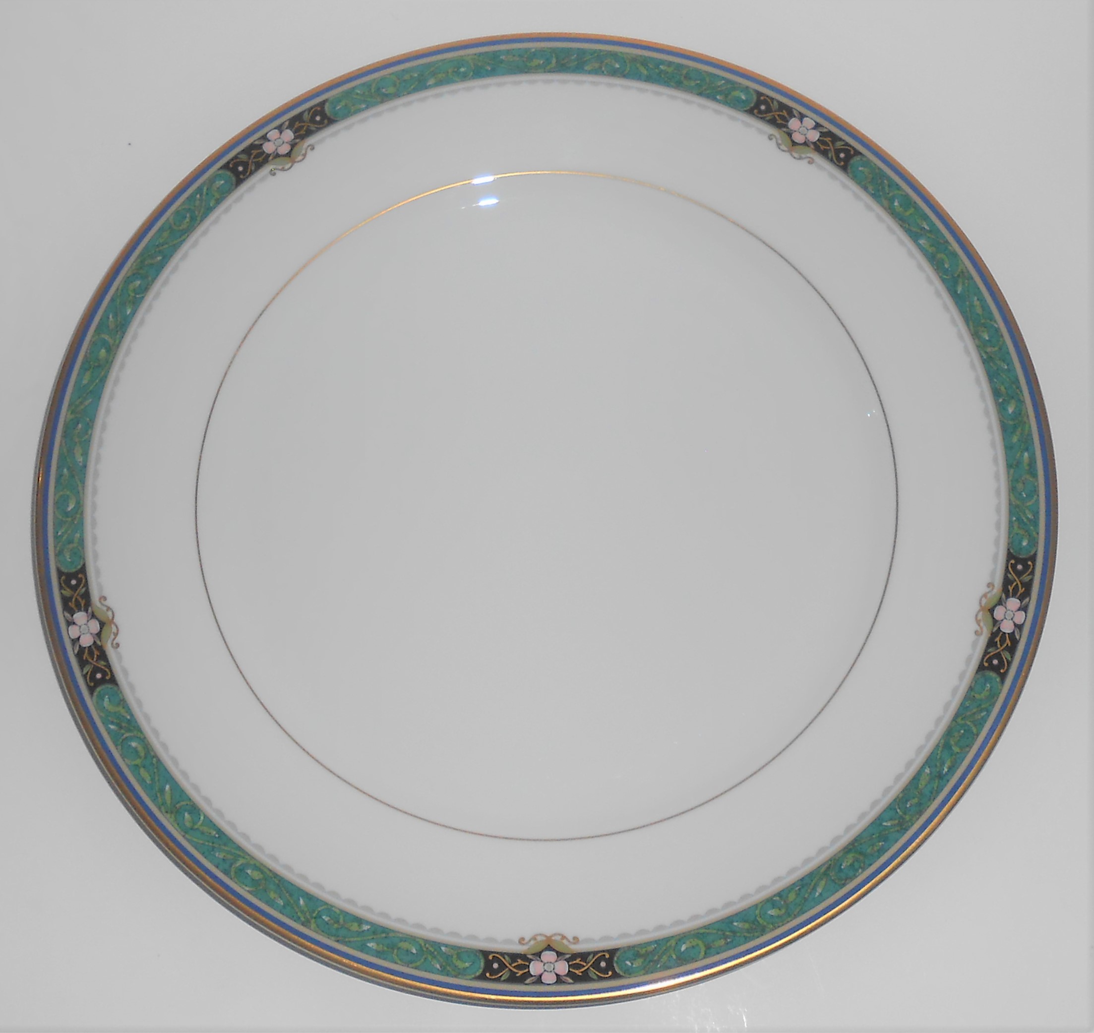 Mikasa Fine China L3115 Serena Jade w/Gold Dinner Plate