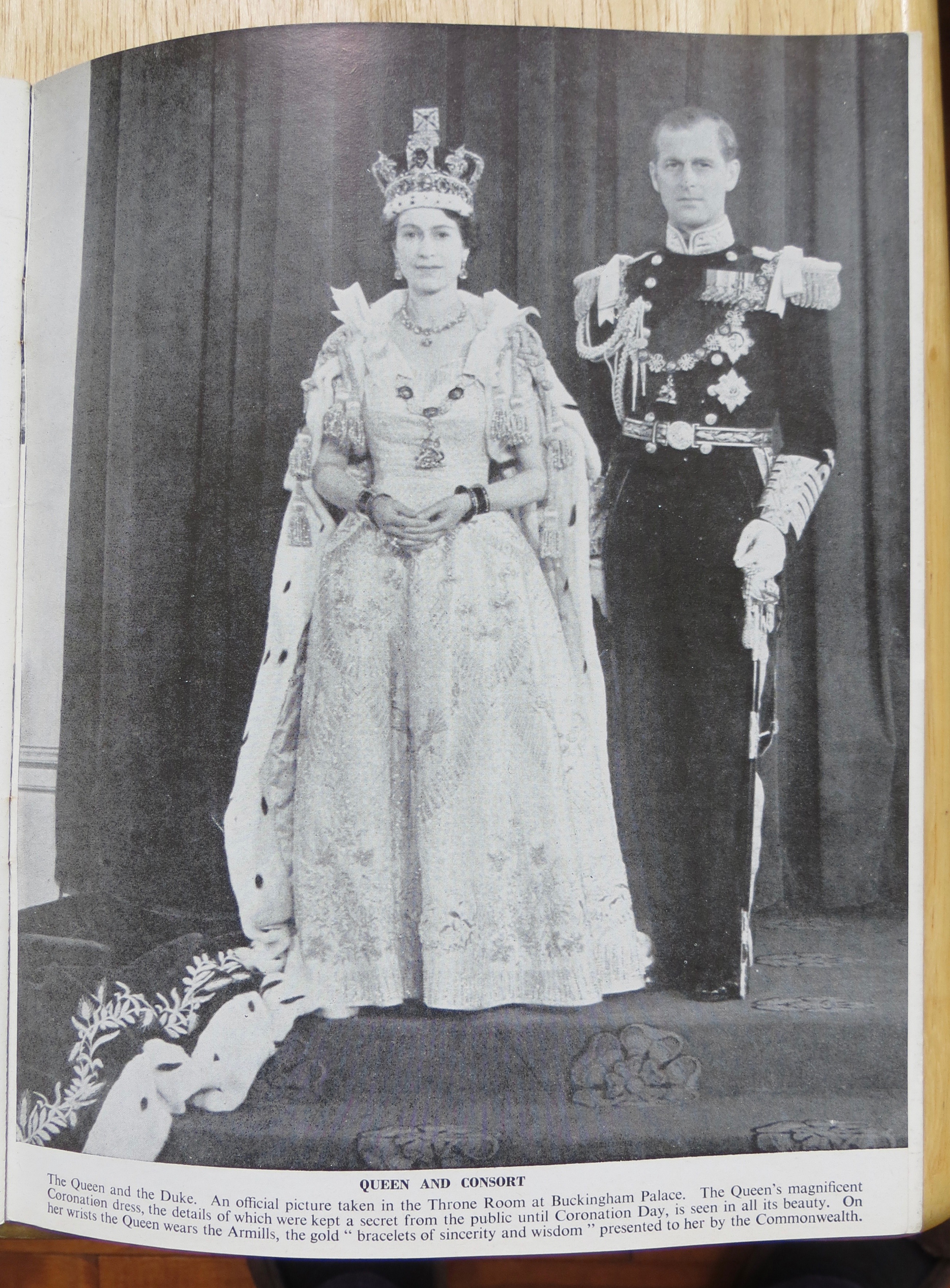 1953 The Queen's Coronation Day Pictorial Record