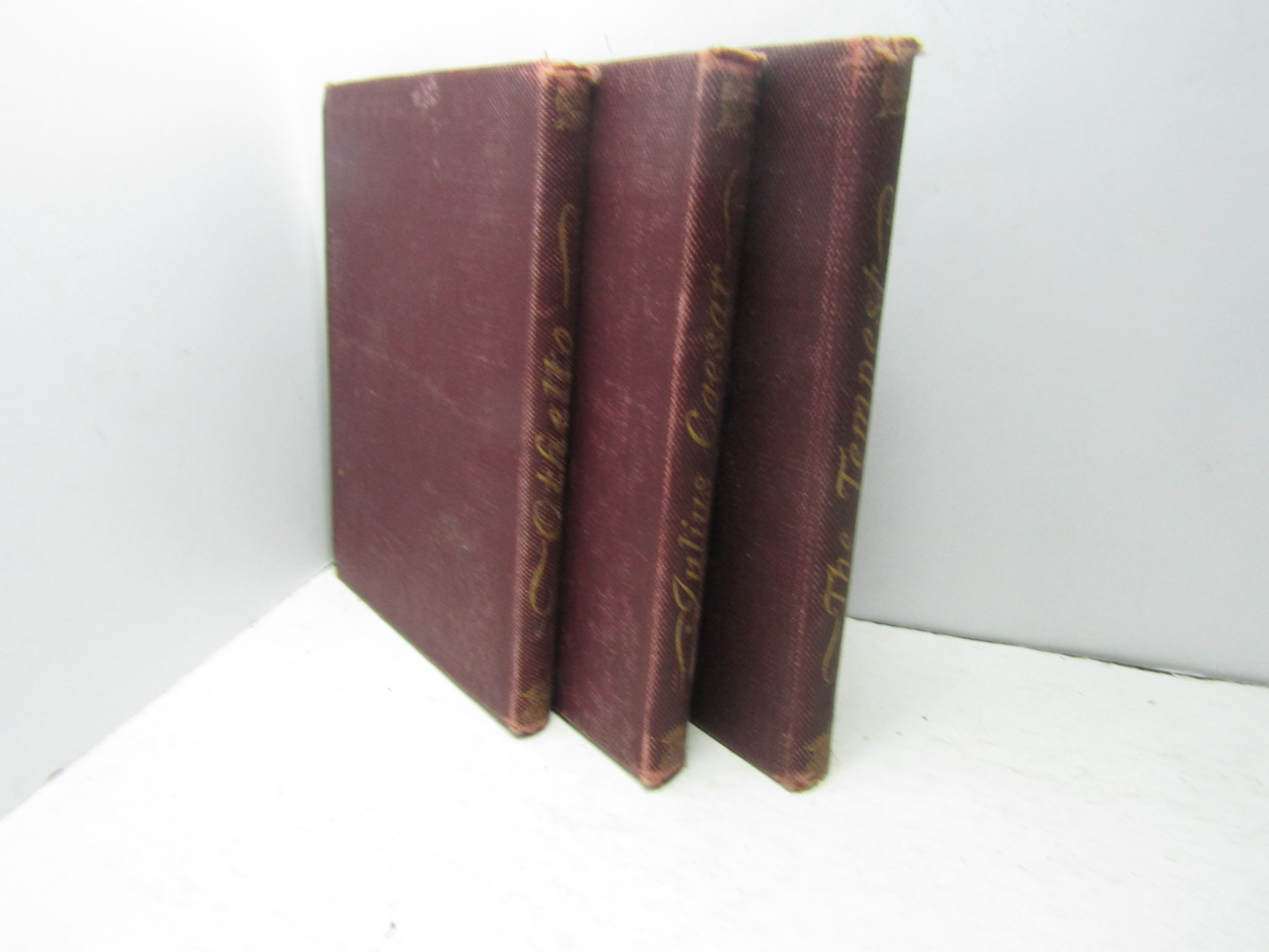 Book Set Shakespeare's Othello, Julius Ceasar, Tempest