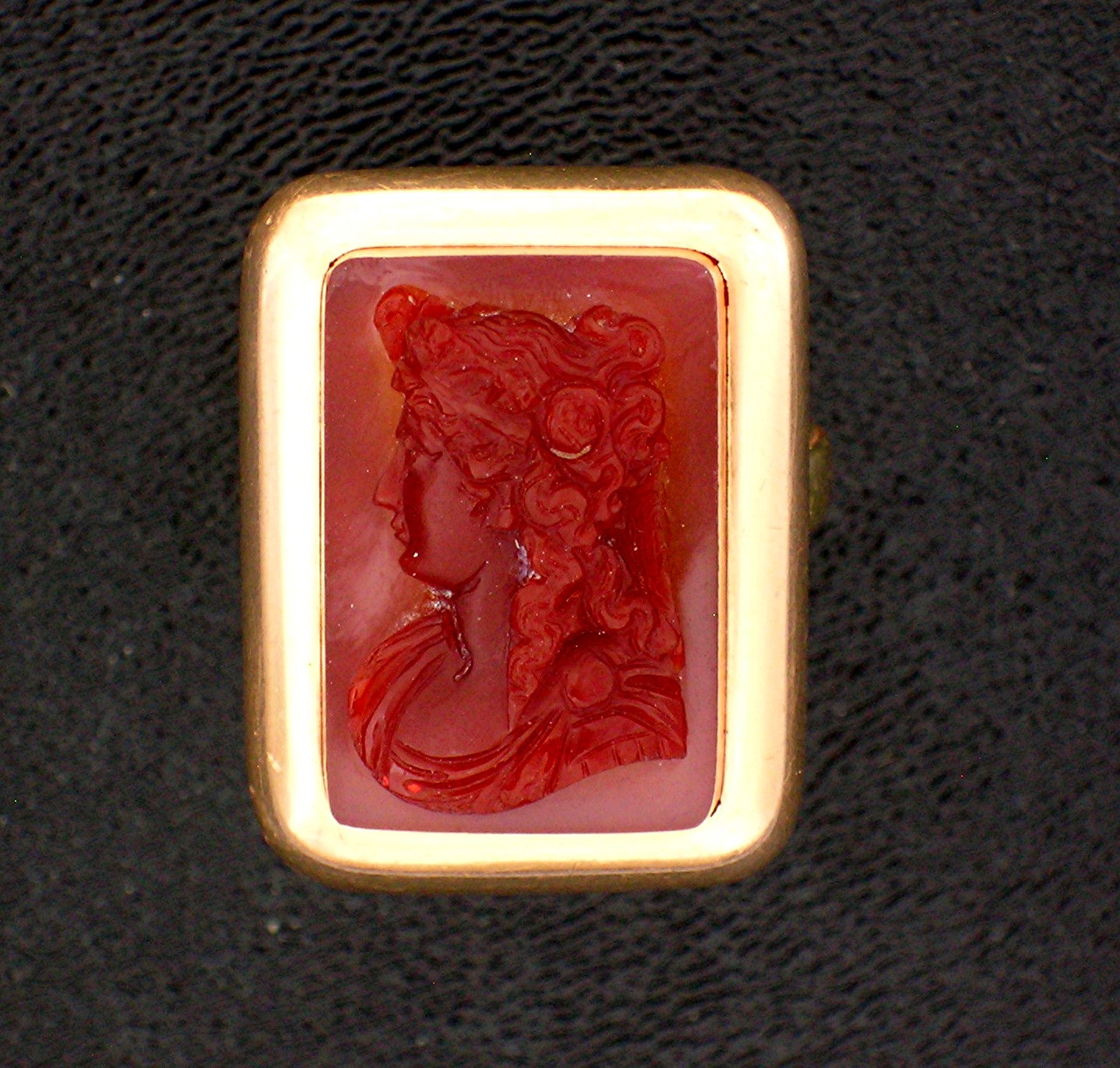 15K Carnelian Cameo Art Deco Ring