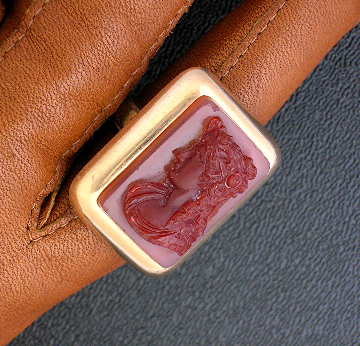 15K Carnelian Cameo Art Deco Ring