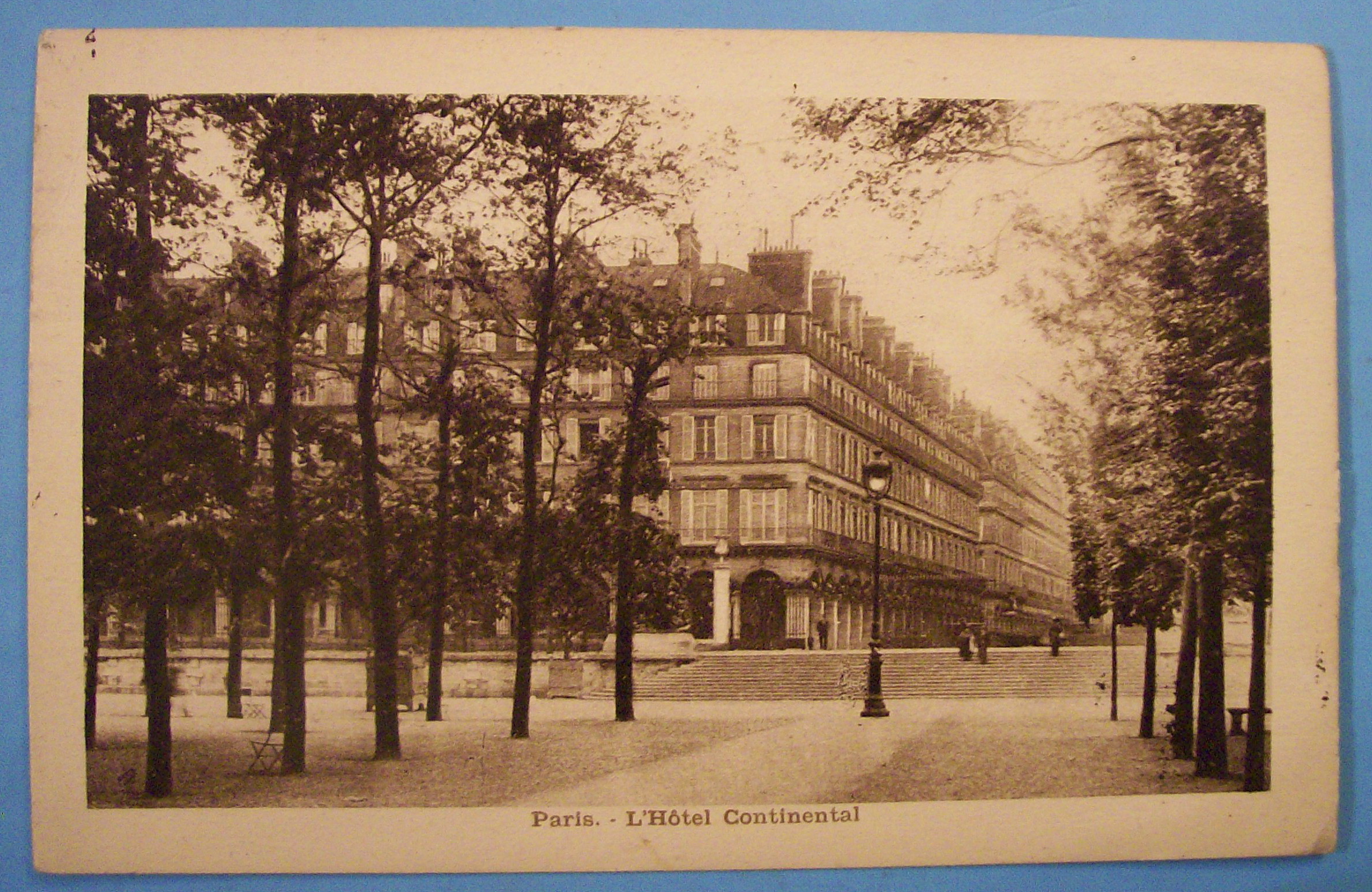 Paris -L Hotel Continental Postcard