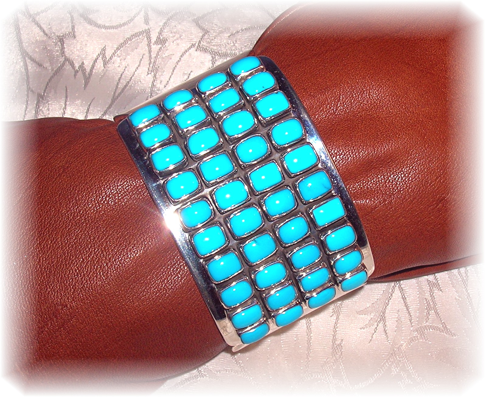 Navajo Paul Livingston Sterling Silver Sleeping Beauty