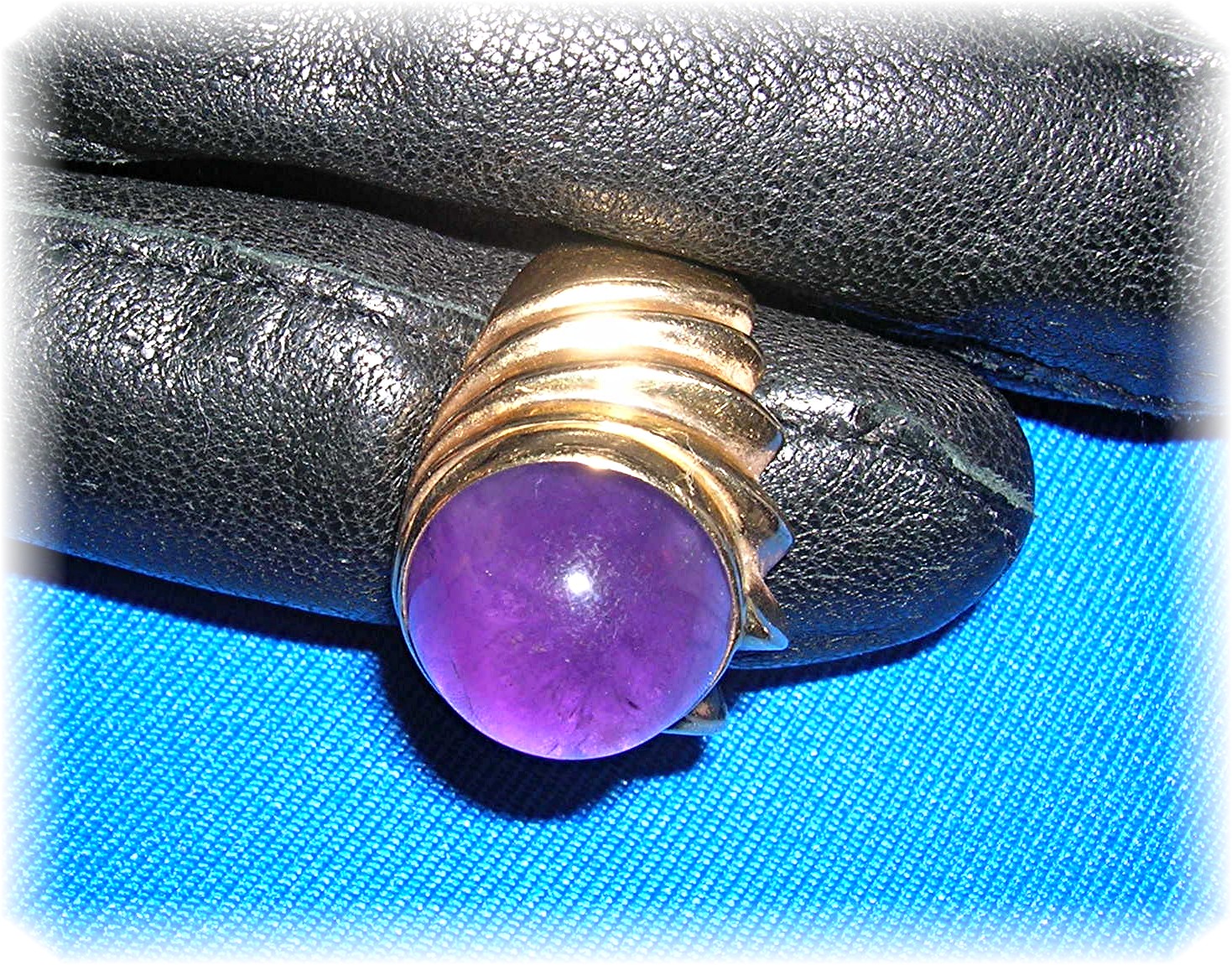 Ring 14K Yellow Gold Cabochon Amethyst