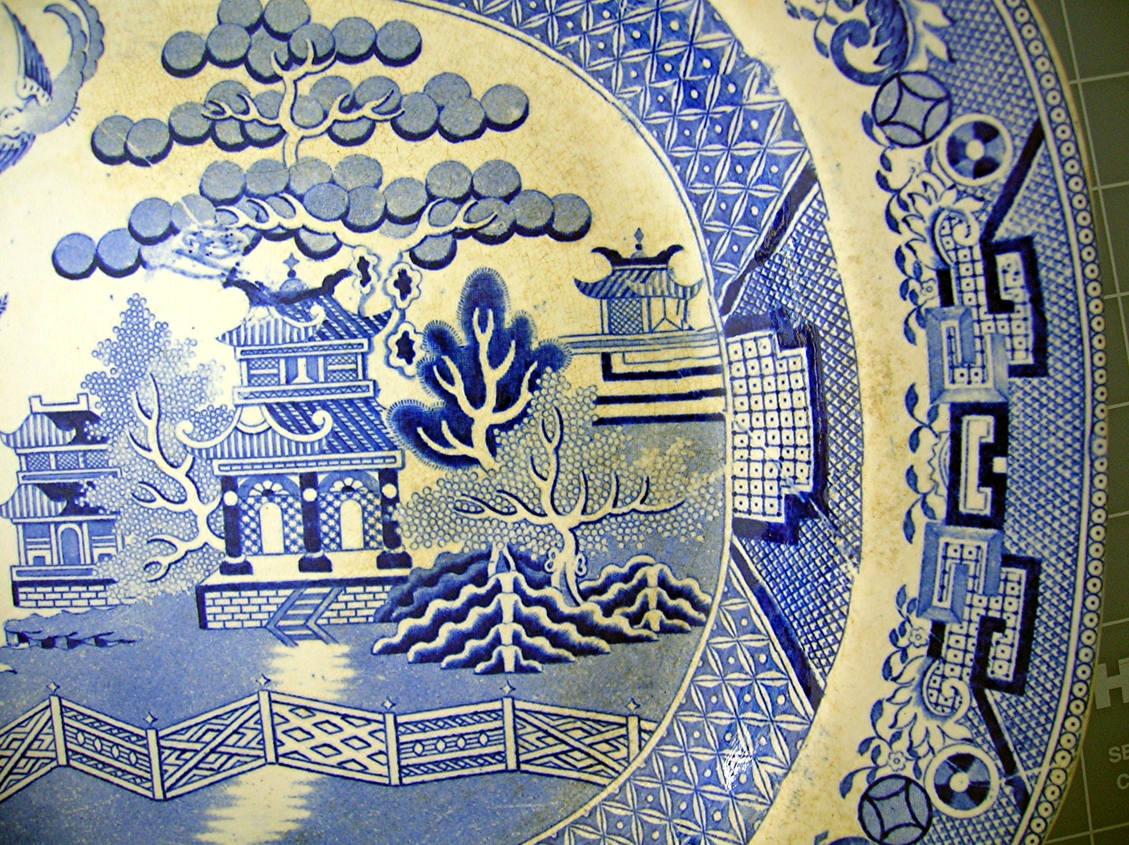 English Willow pattern Blue  White Platter H &K