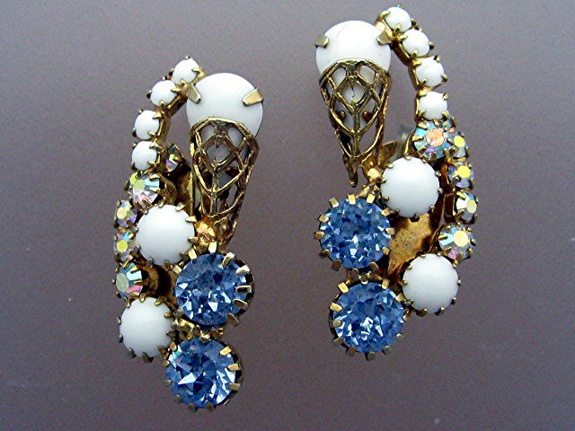 HOBE Gold Filigree Blue Crystal Glass Clip Earring