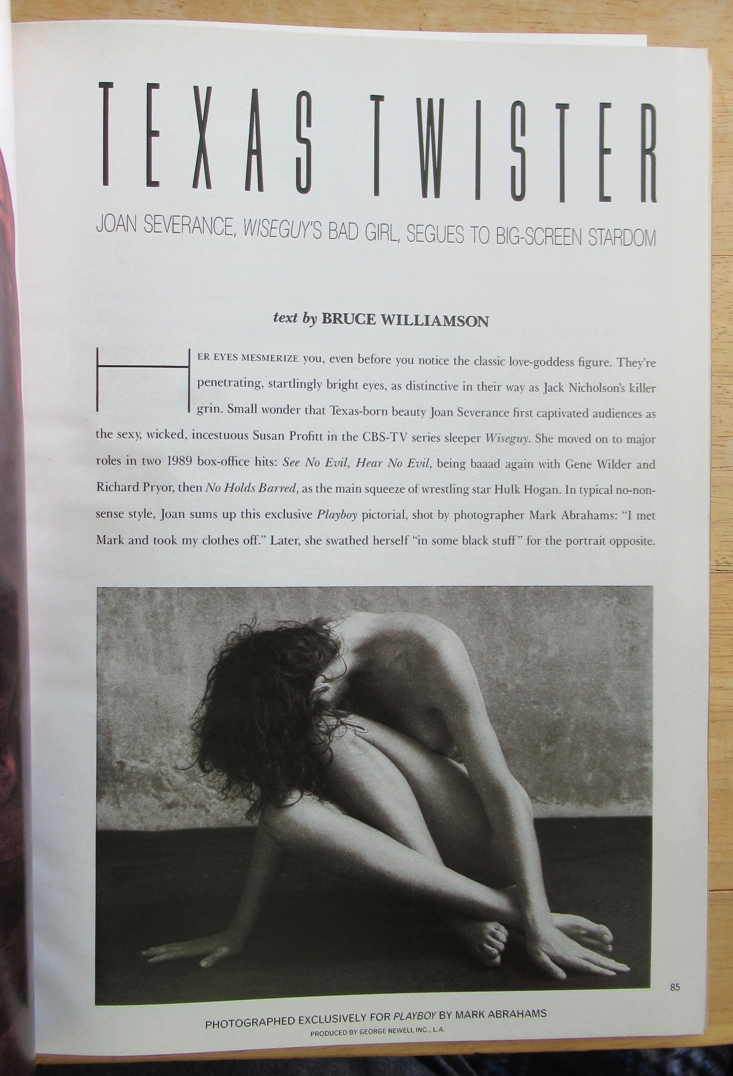 Playboy Magazine-January 1990-Peggy McIntaggart