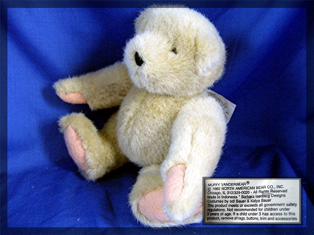 Muffy Vanderbear, 1982  North American Bear CO.  7 inch