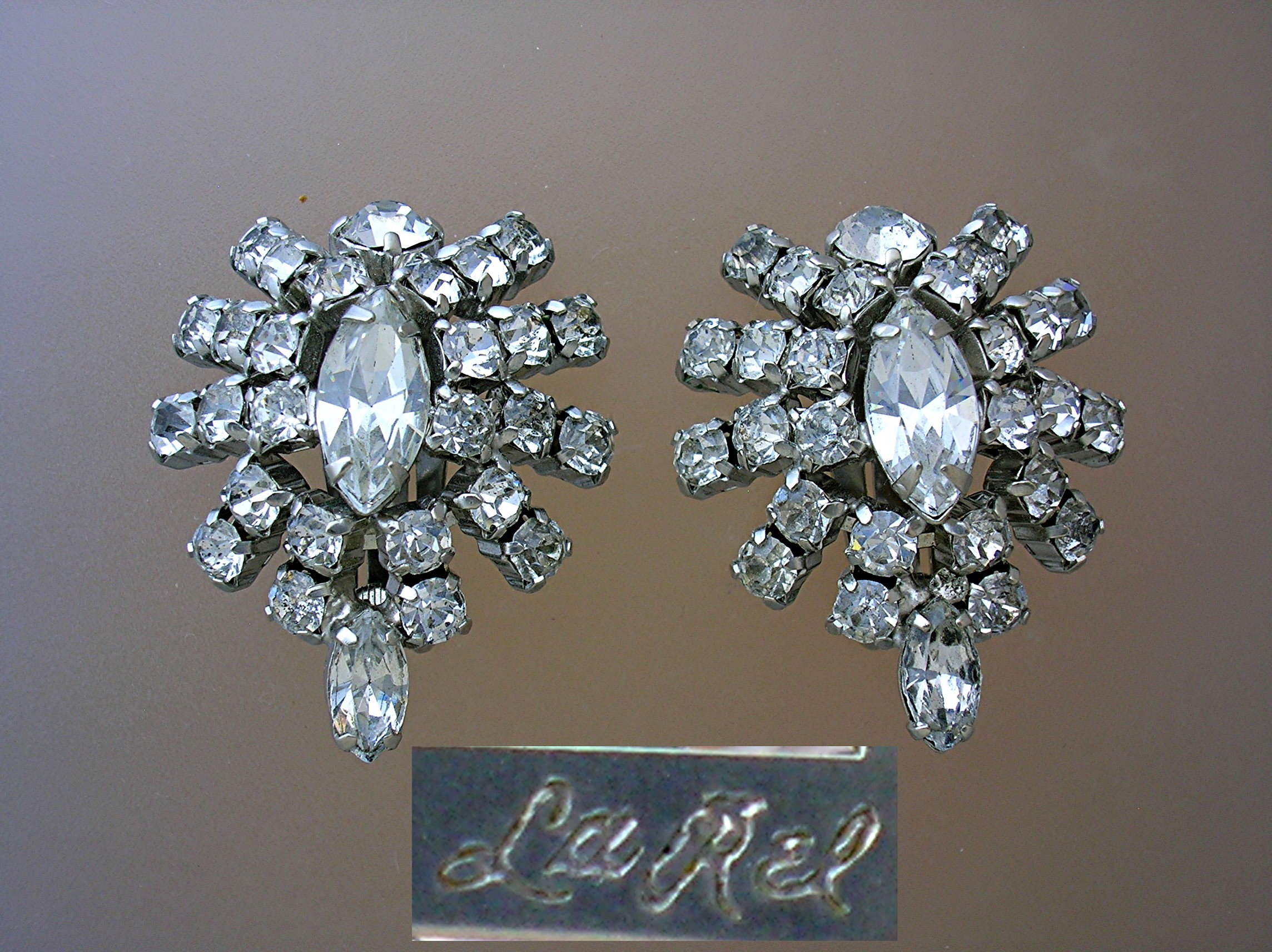 Sparkling Rhinestone La Reh Clip Earrings
