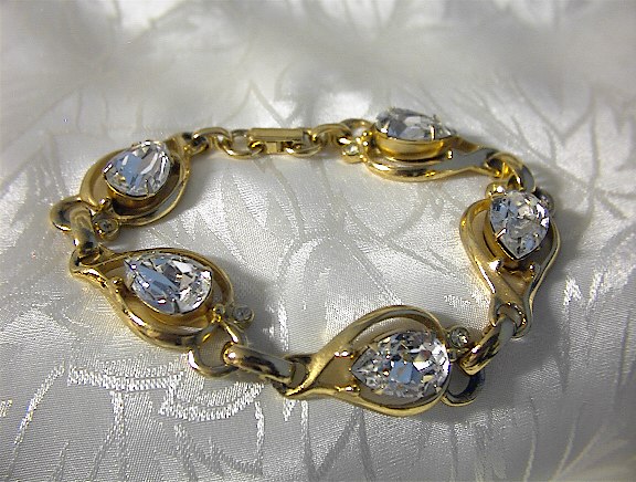 Beautiful Pear Shaped Crystal KRAMER Bracelet