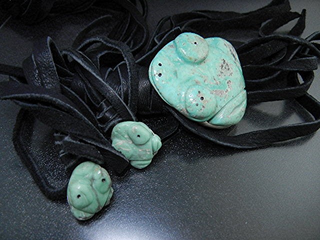 Native American Carved Varicite Frogs Stacey Turpen Lea