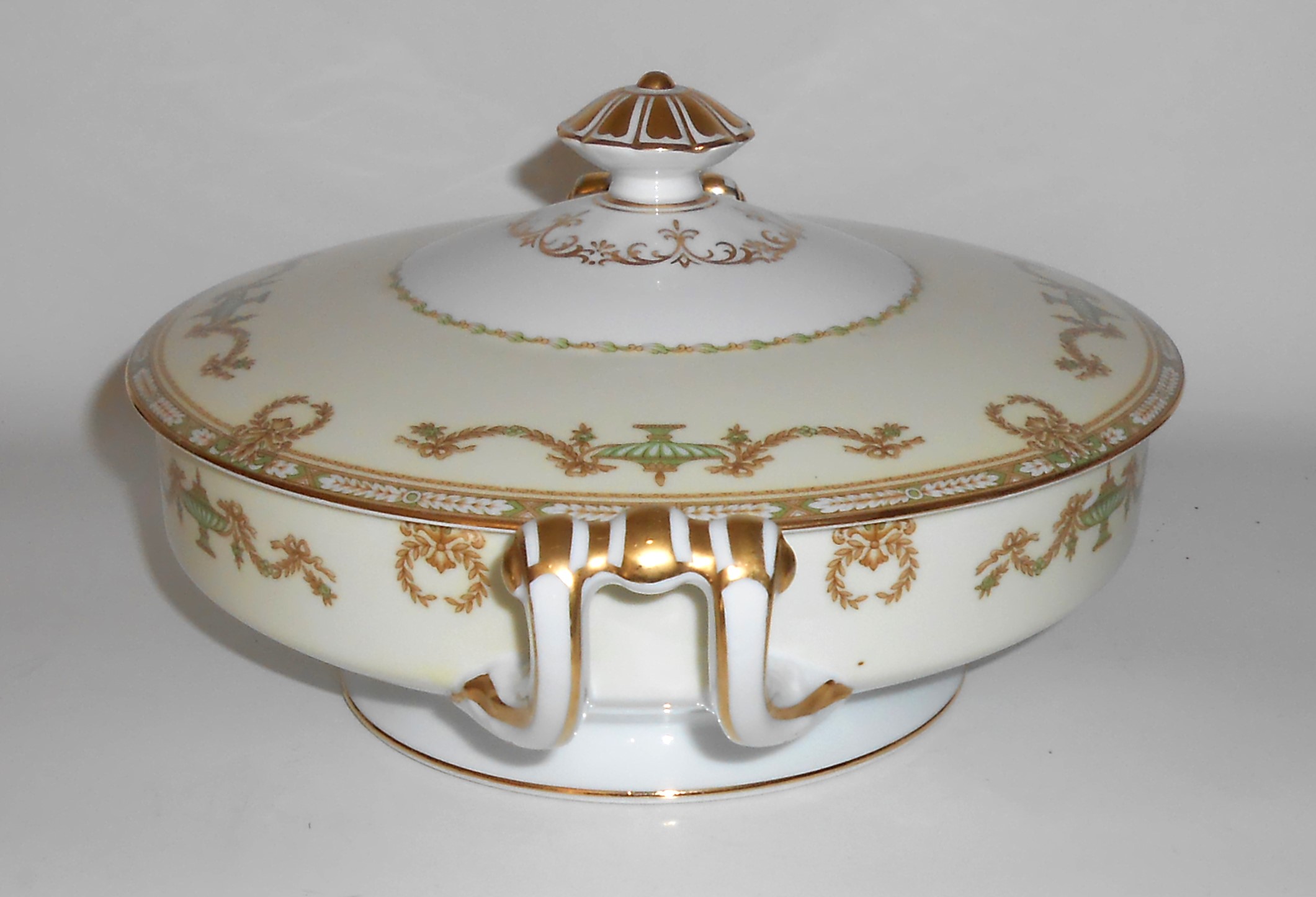 Noritake Porcelain China Lorento W/Gold Covered Vegetab