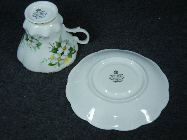 Vintage Royal Albert Bone China White Dogwood Pattern