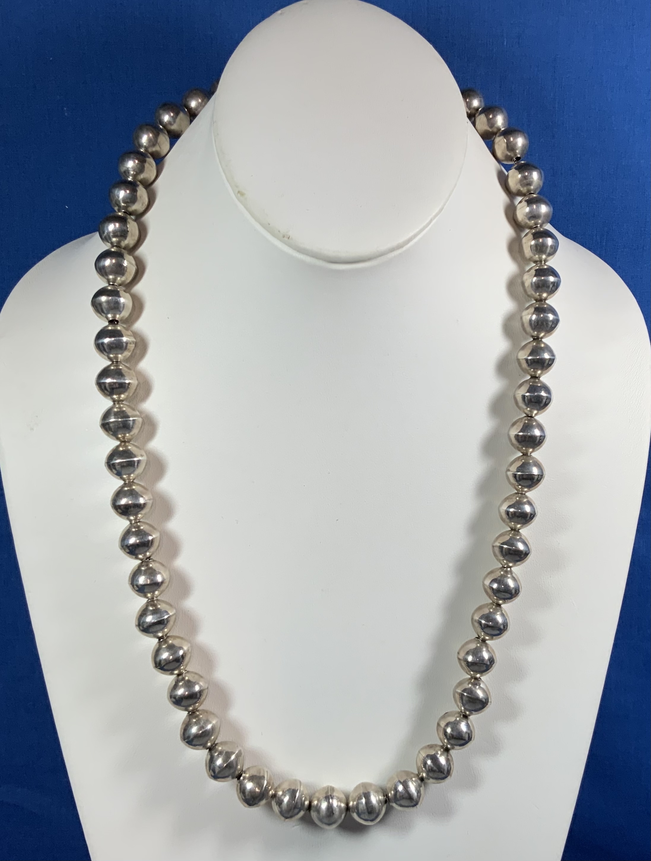 Navajo Pearls Sterling Silver Necklace 68 Grams