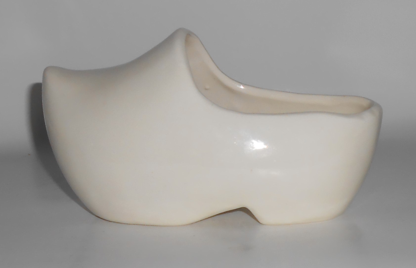 Metlox Pottery Poppy Trail California Ivy Dutch Shoe Pl