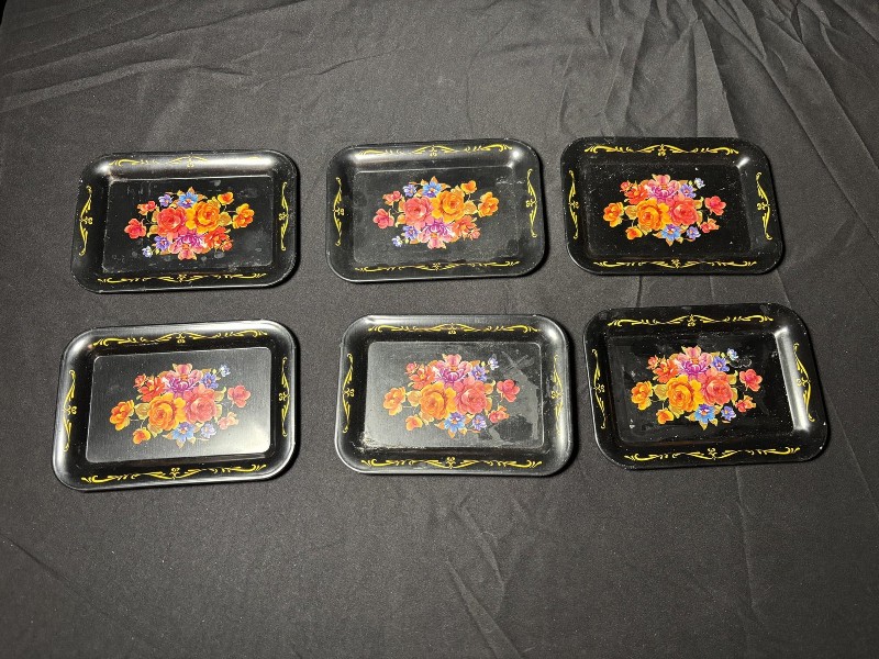 Vintage MCM Crestline Toleware Tray Table Set