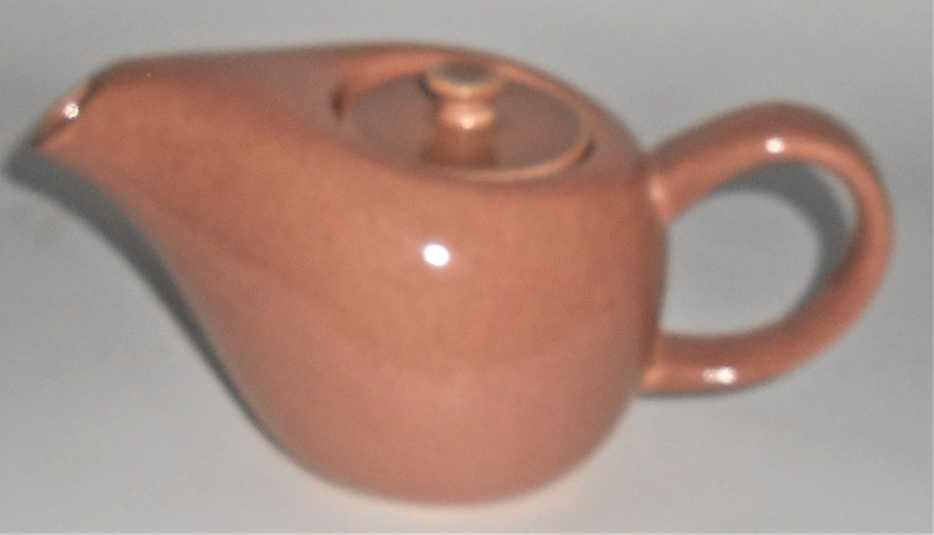 Russel Wright Pottery American Modern Coral 2-Cup Teapo