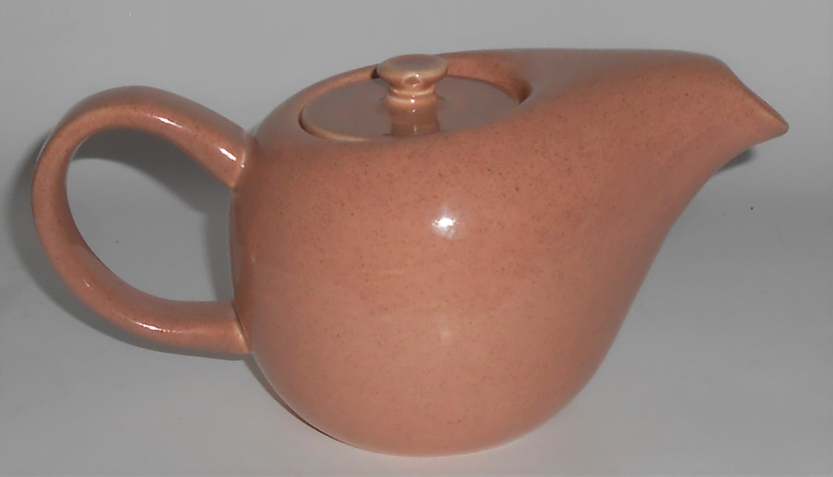 Russel Wright Pottery American Modern Coral 2-Cup Teapo