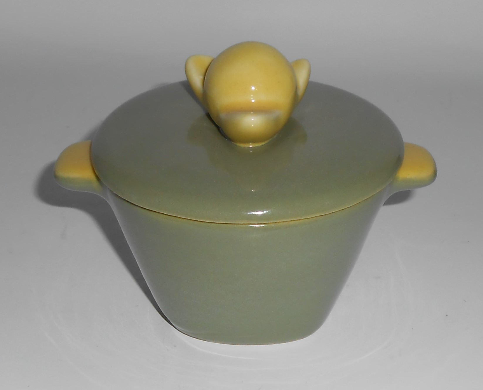 Early Winfield China Pottery Duotone Covered Sugar Bowl